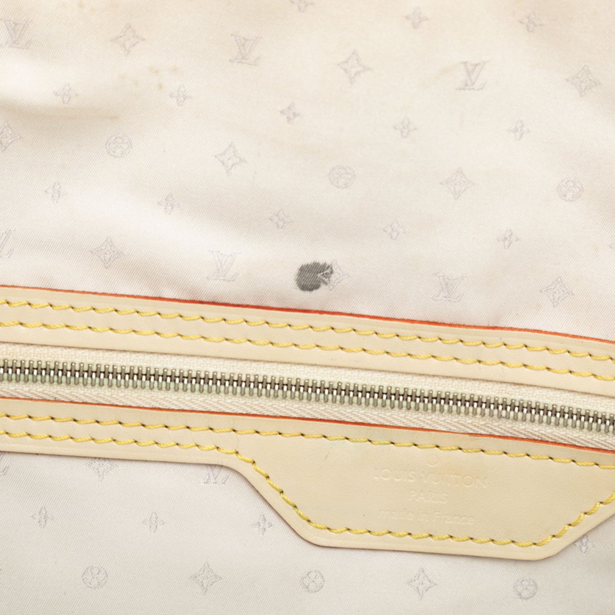 Louis Vuitton Beige Ivory Leather Handbag (Pre-Owned)