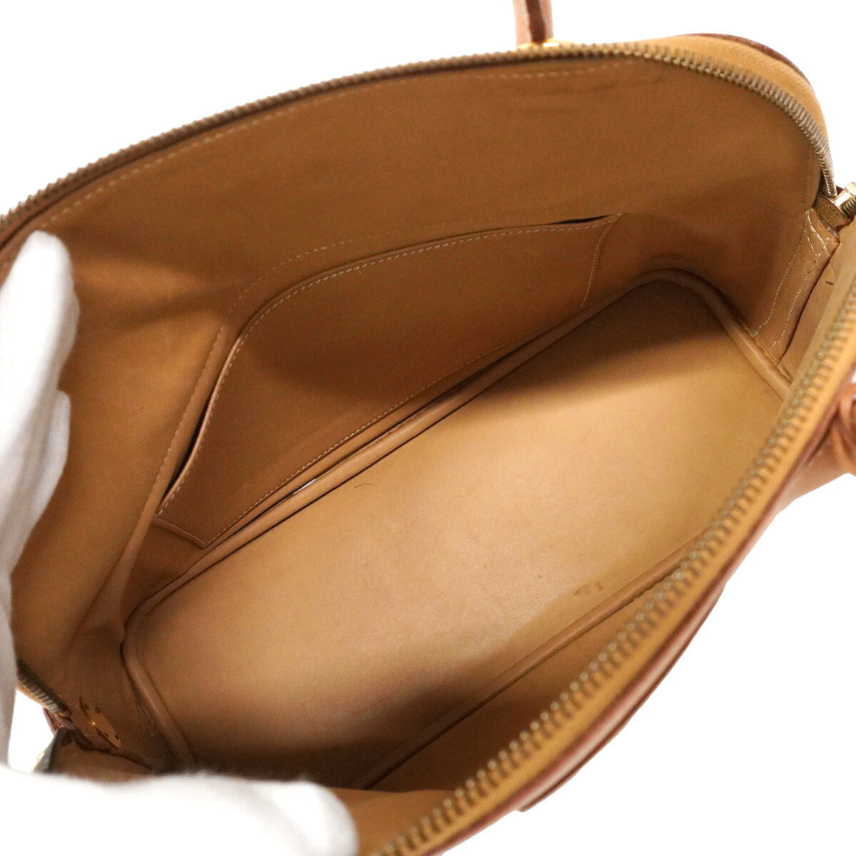 Hermes Natural Sable Courchevel Leather Handbag (Pre-Owned)