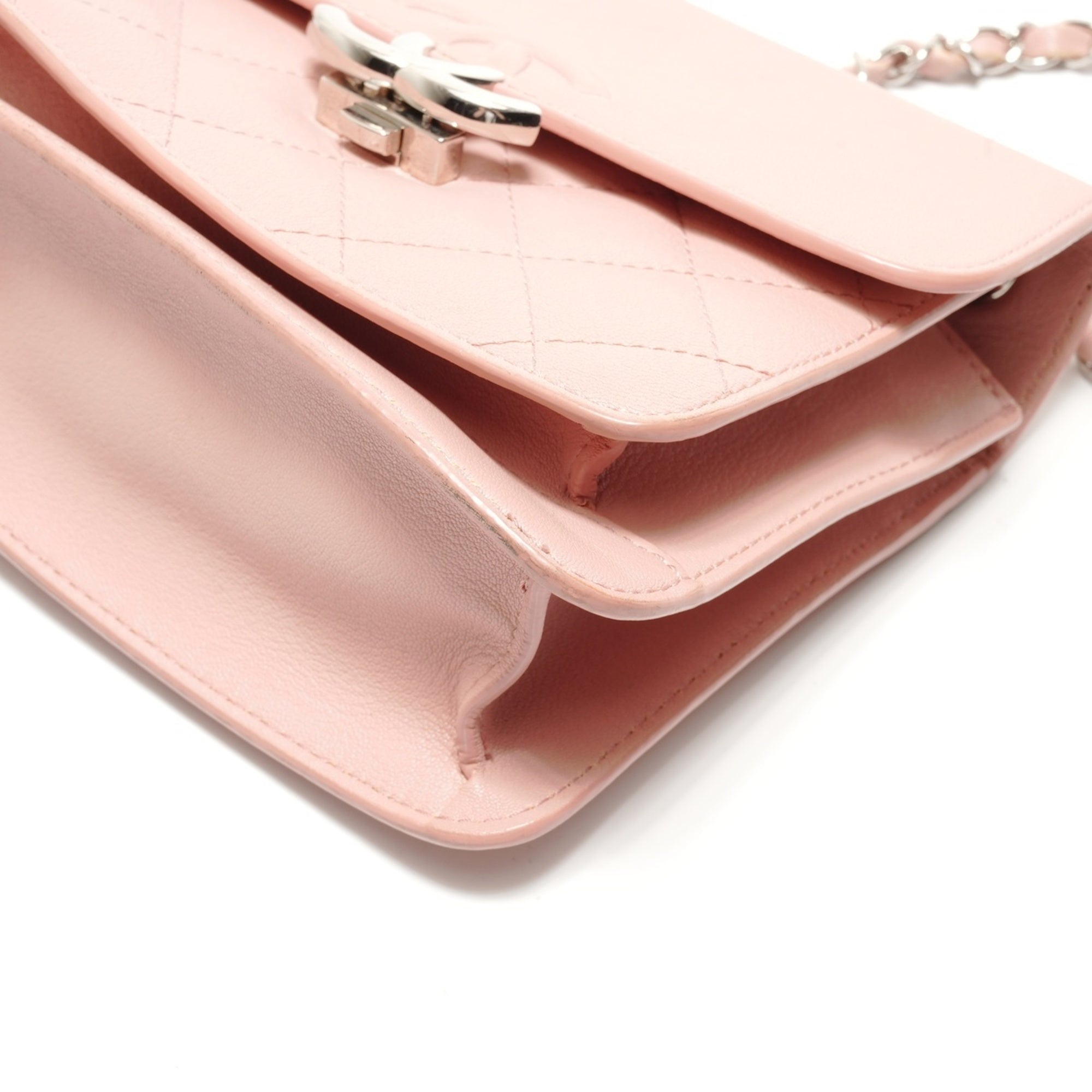 Chanel Pink Shoulder Bag (Pre-Owned)