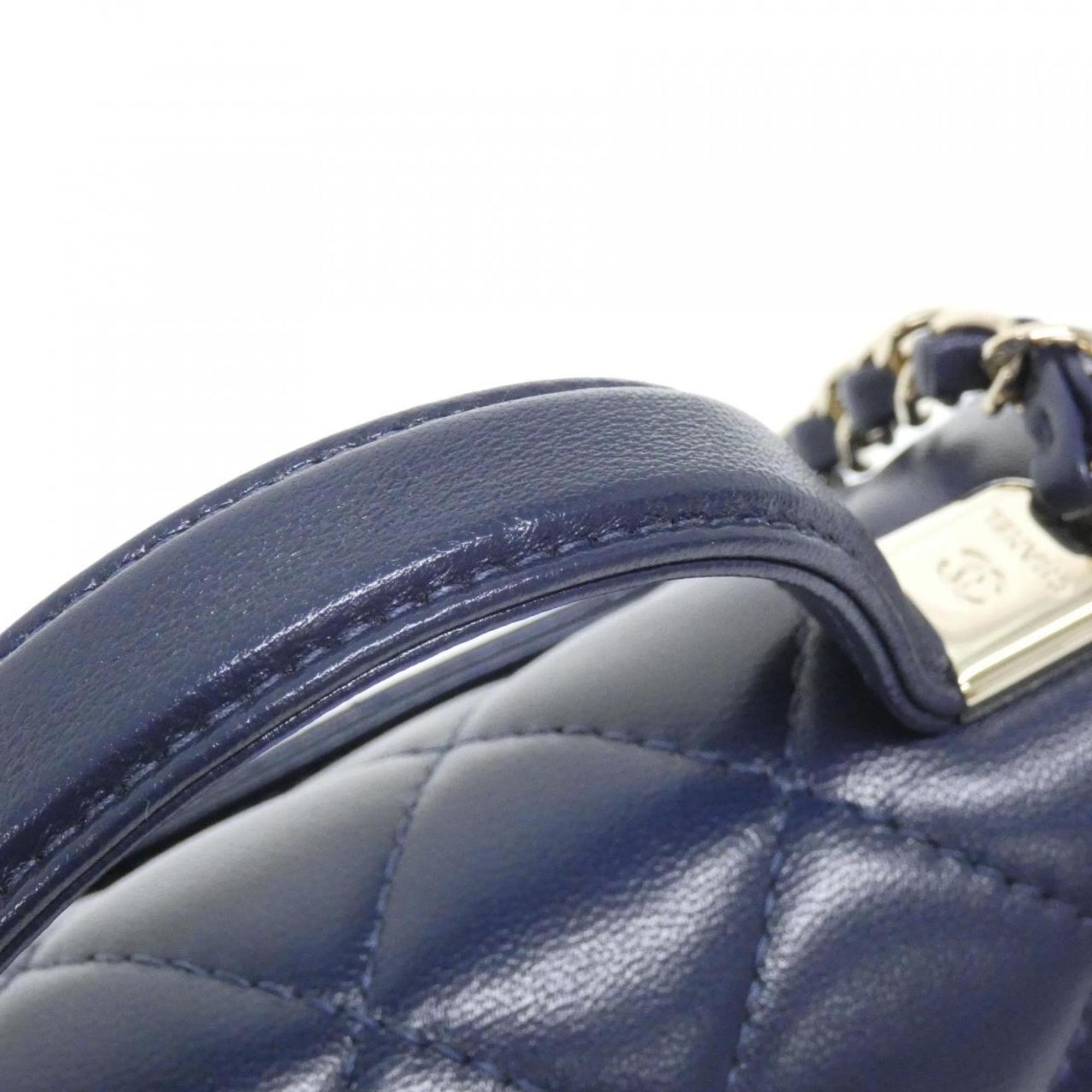 Chanel Navy Leather Handbag (Pre-Owned)