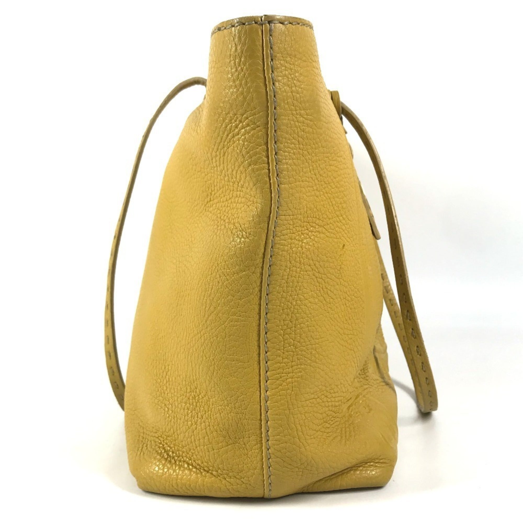 Fendi Yellow Leather Shoulder Bag Tote Bag (Pre-Owned)