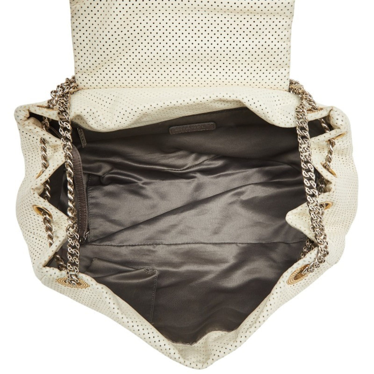 Chanel Off-White Leather Shoulder Bag (Pre-Owned)