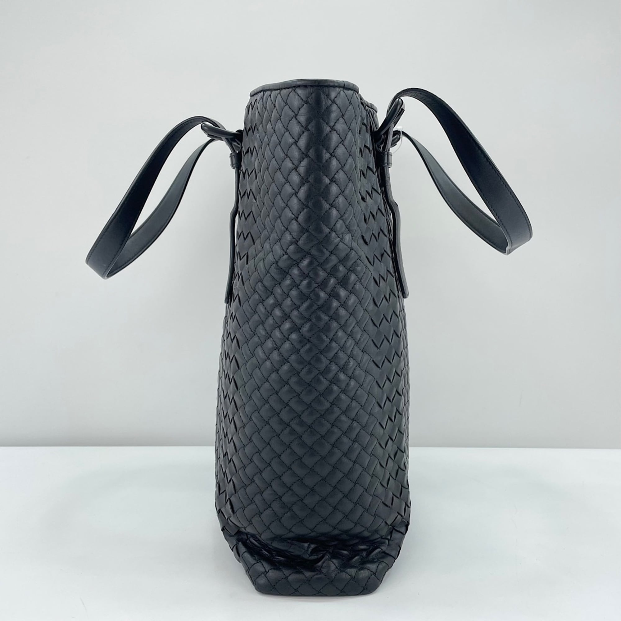Bottega Veneta Black Intrecciato Tote Bag (Pre-Owned)