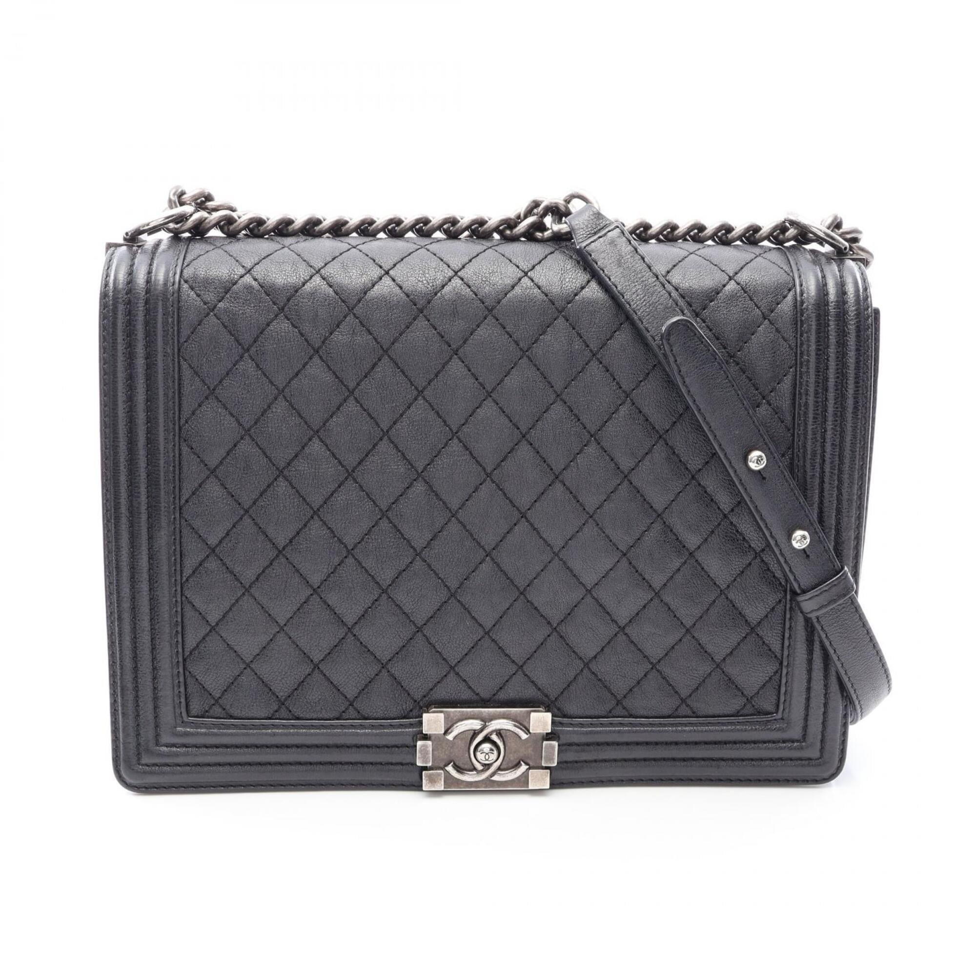 Chanel Black Grained Calfskin Handbag Shoulder Bag (Pre-Owned)
