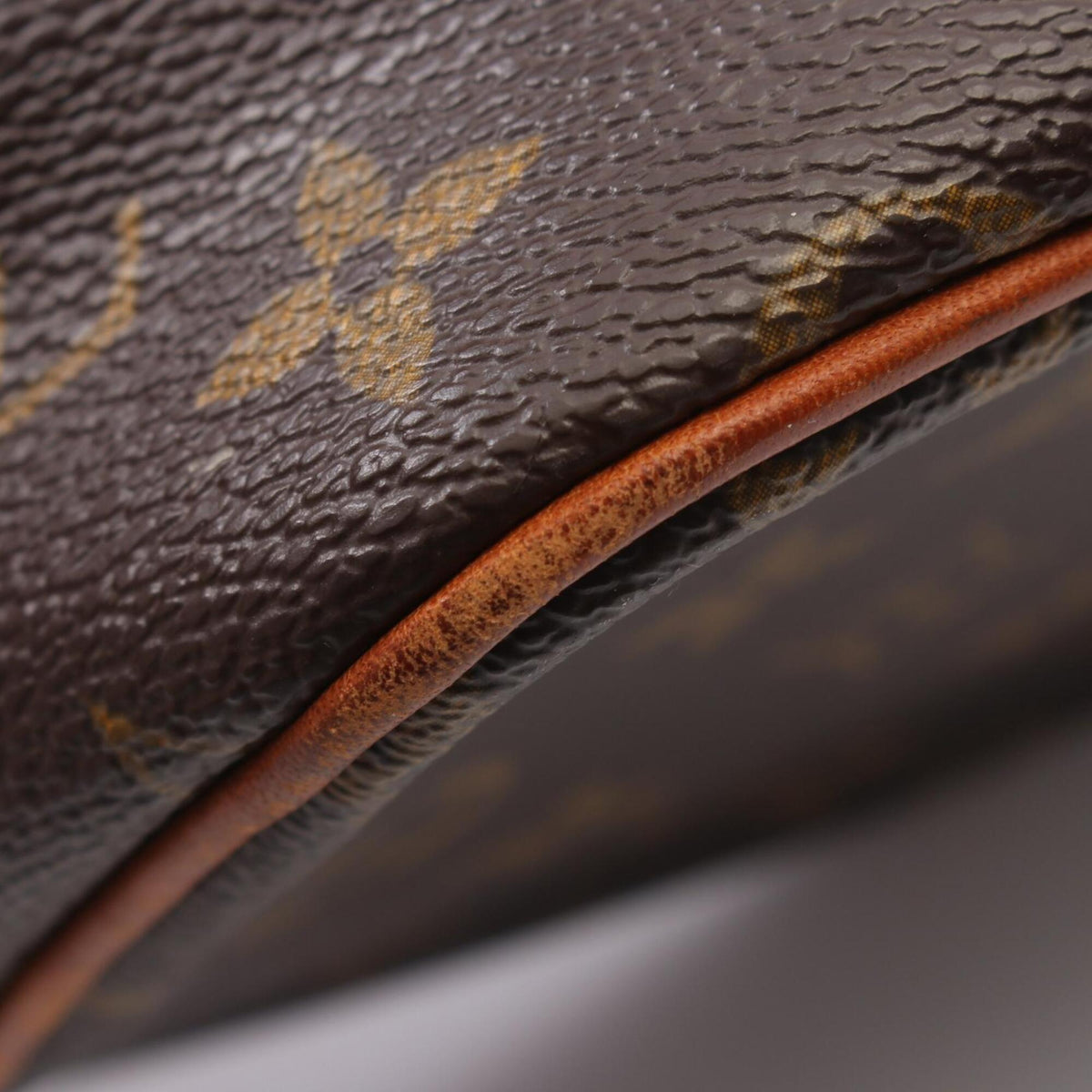 Louis Vuitton Brown Coated Canvas Monogram Leather Handbag (Pre-Owned)