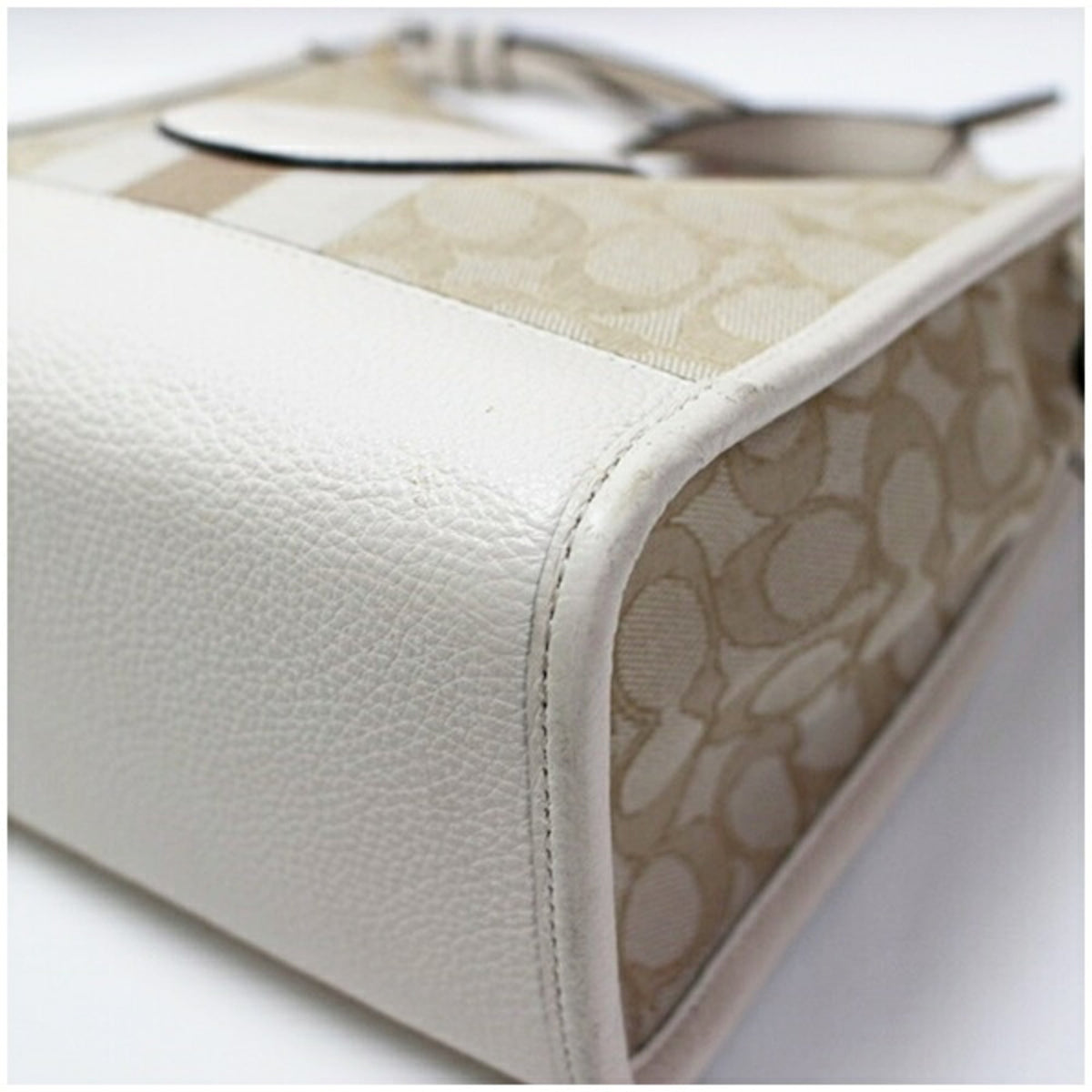 Coach Beige Ivory Canvas Leather Shoulder Bag (Pre-Owned)