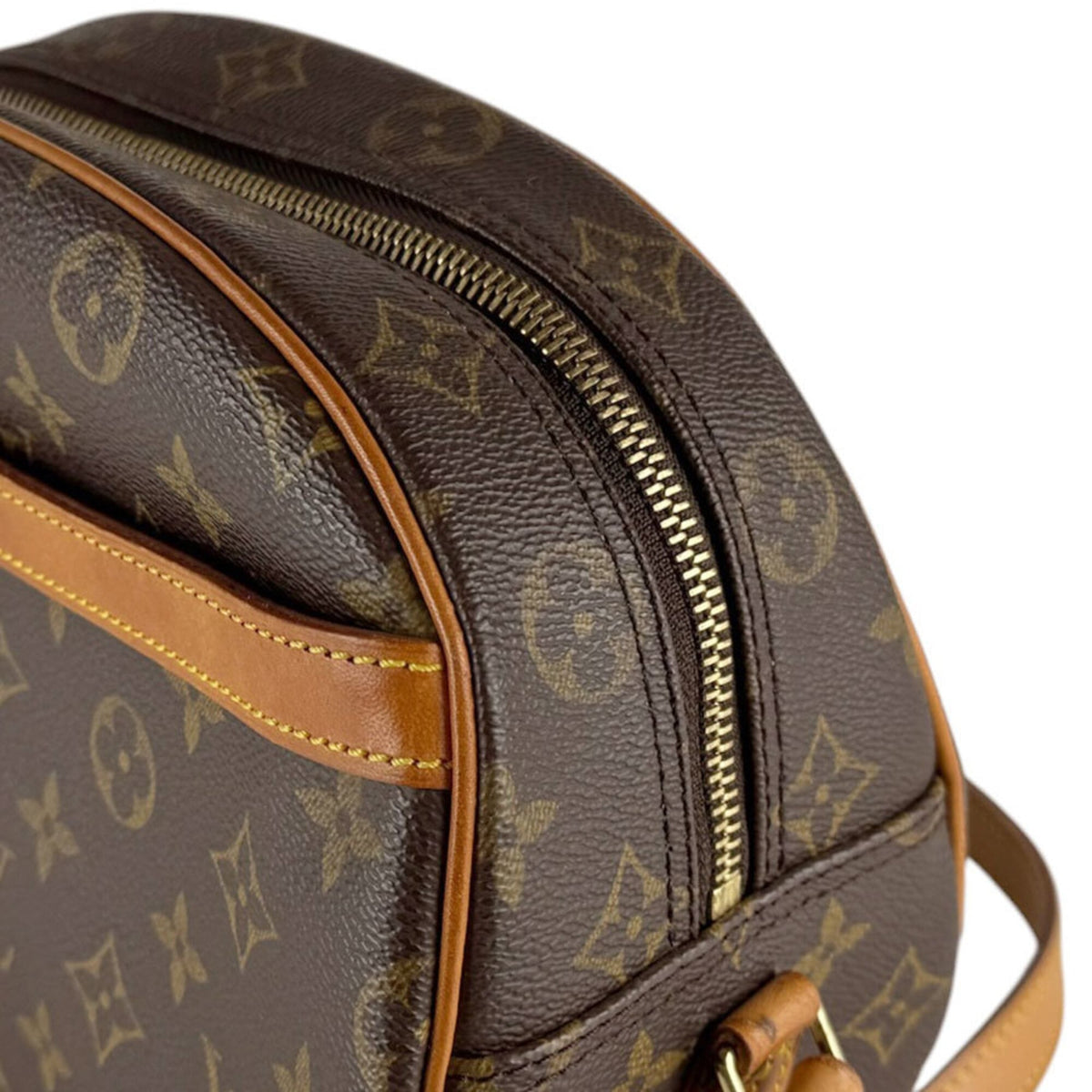 Louis Vuitton Brown Monogram Shoulder Bag (Pre-Owned)