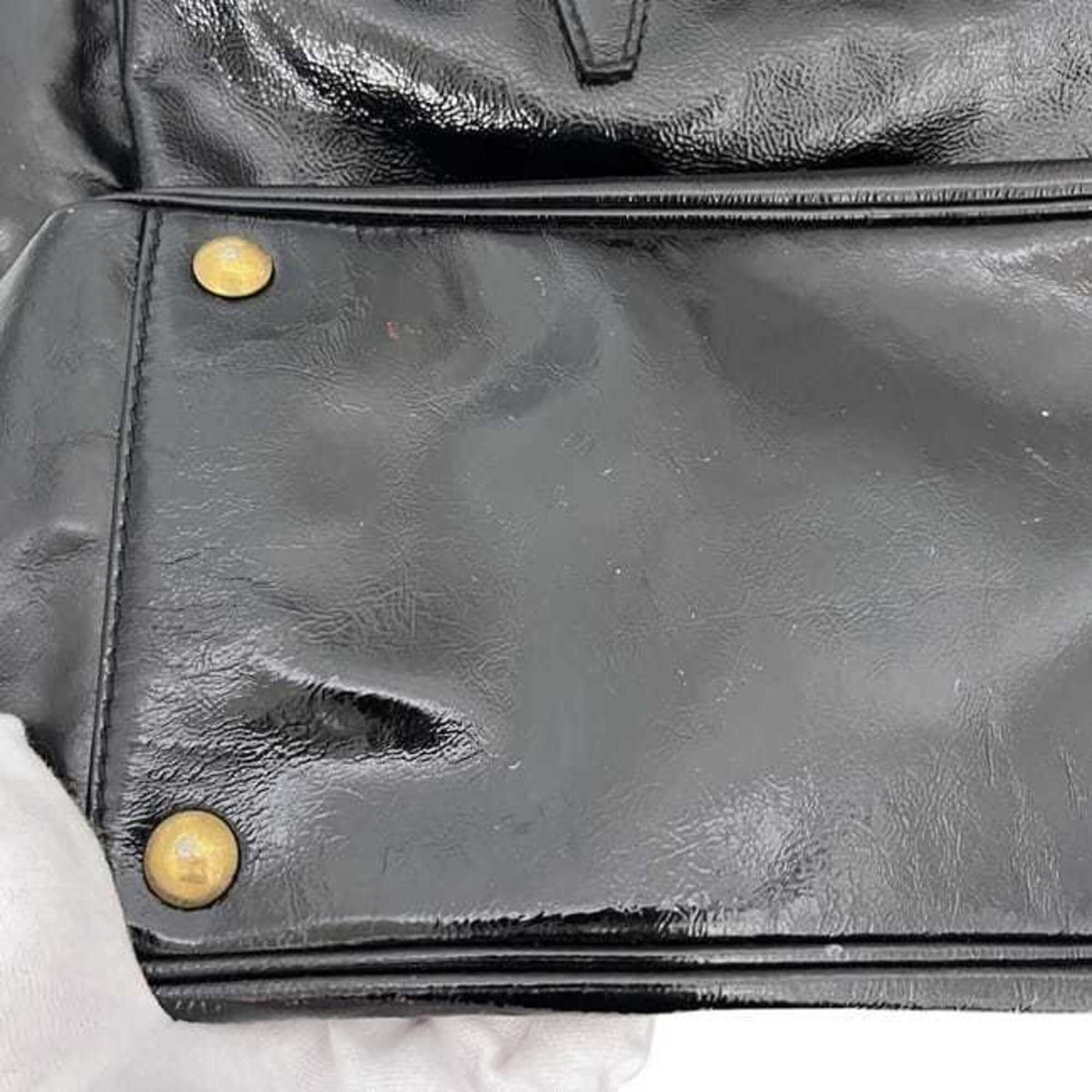 Yves Saint Laurent Y Mail Black Patent Leather Tote Bag (Pre-Owned)