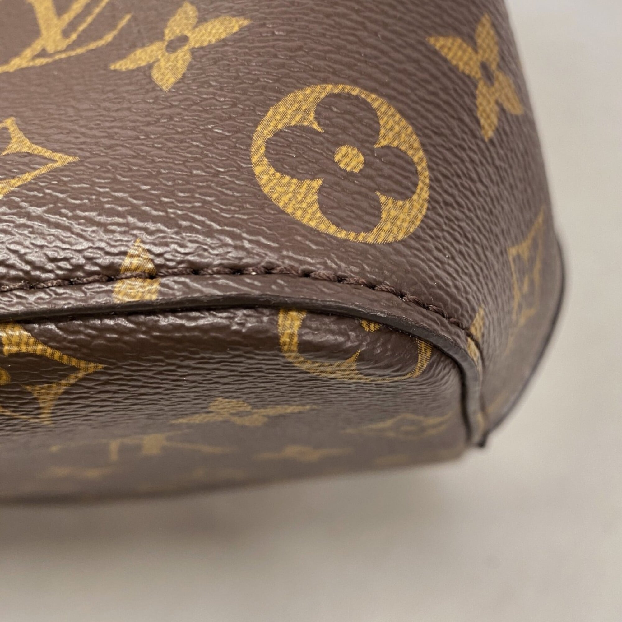Louis Vuitton Brown Noir Shoulder Bag (Pre-Owned)
