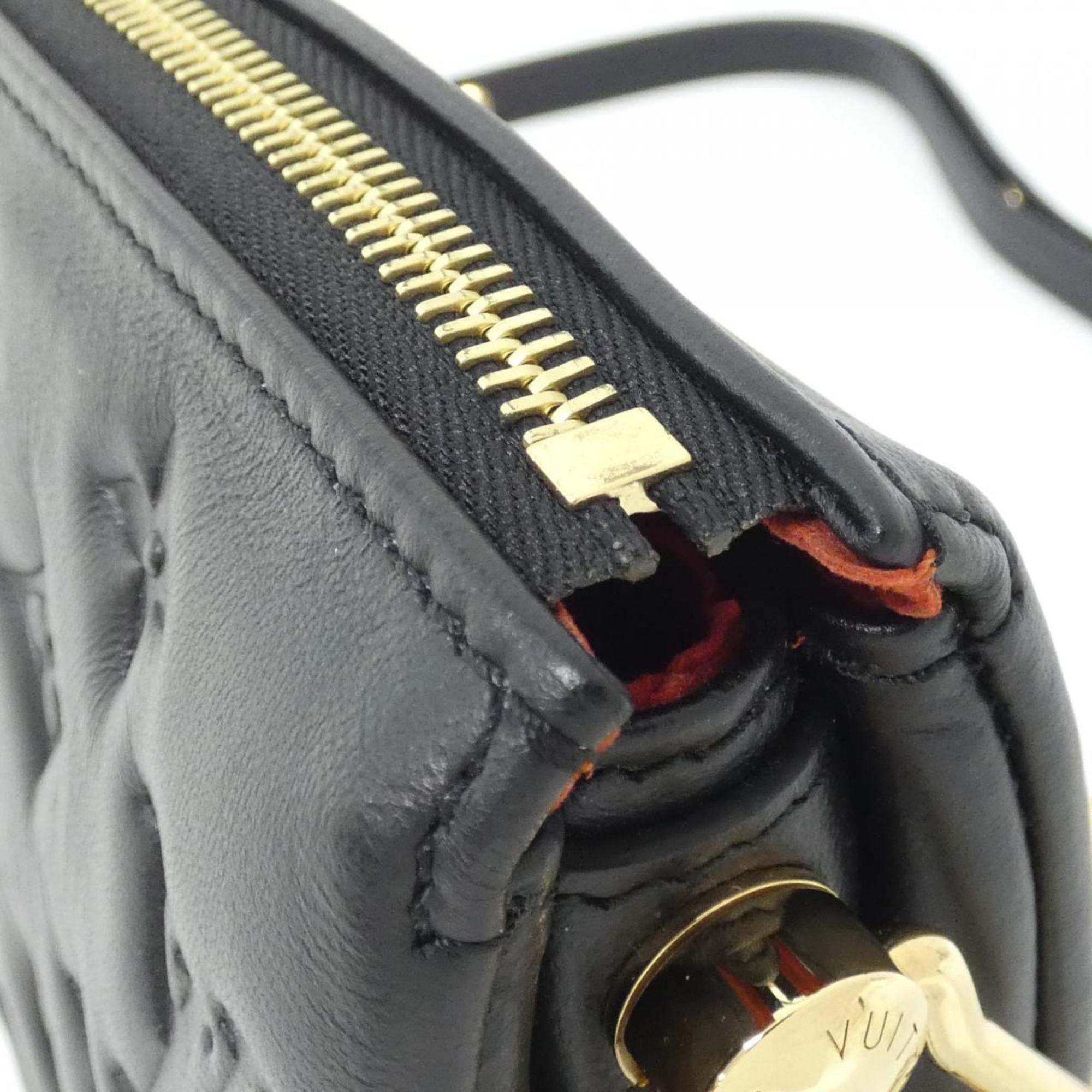 Louis Vuitton Black Leather Shoulder Bag (Pre-Owned)