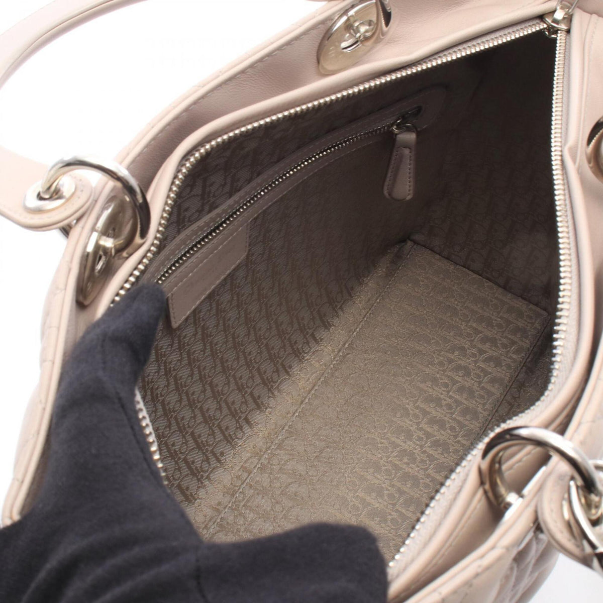 Christian Dior Beige Leather Handbag (Pre-Owned)