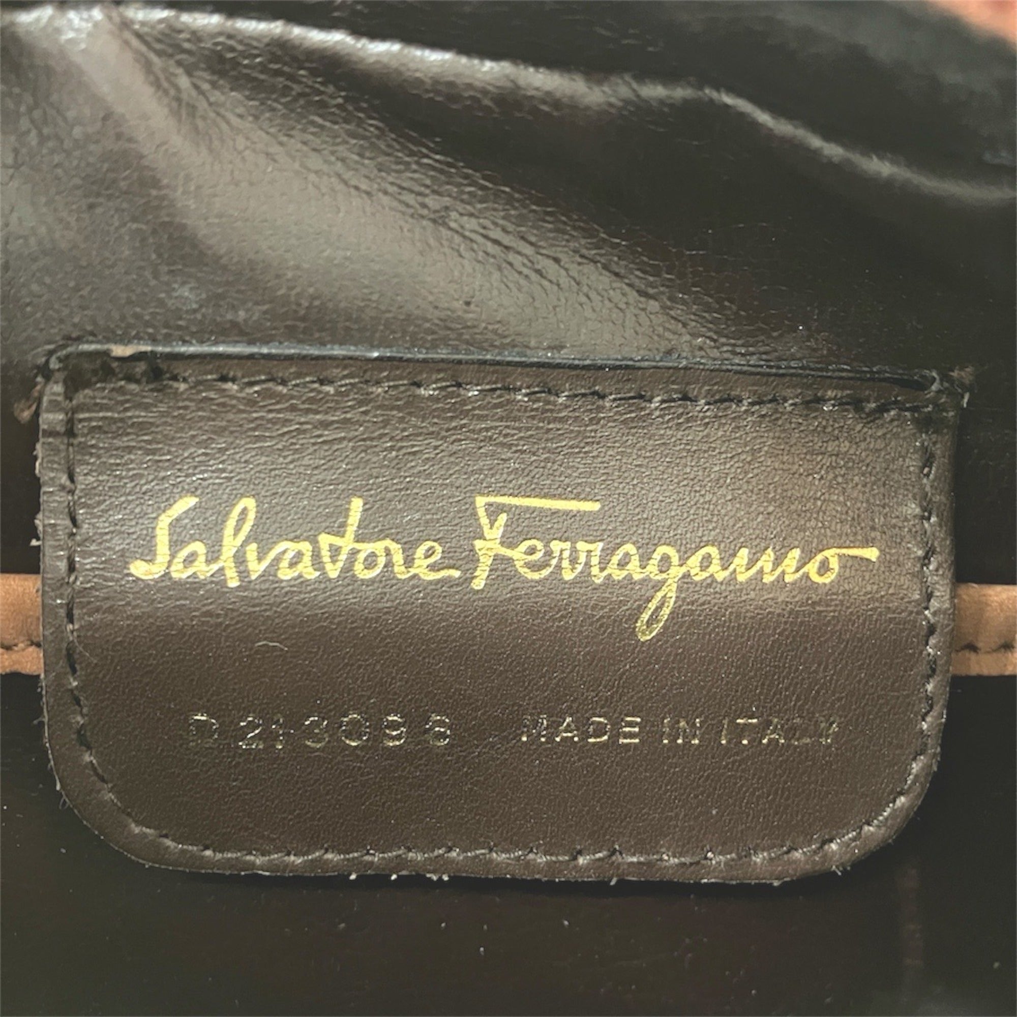 Salvatore Ferragamo Vara Brown Suede Shoulder Bag (Pre-Owned)