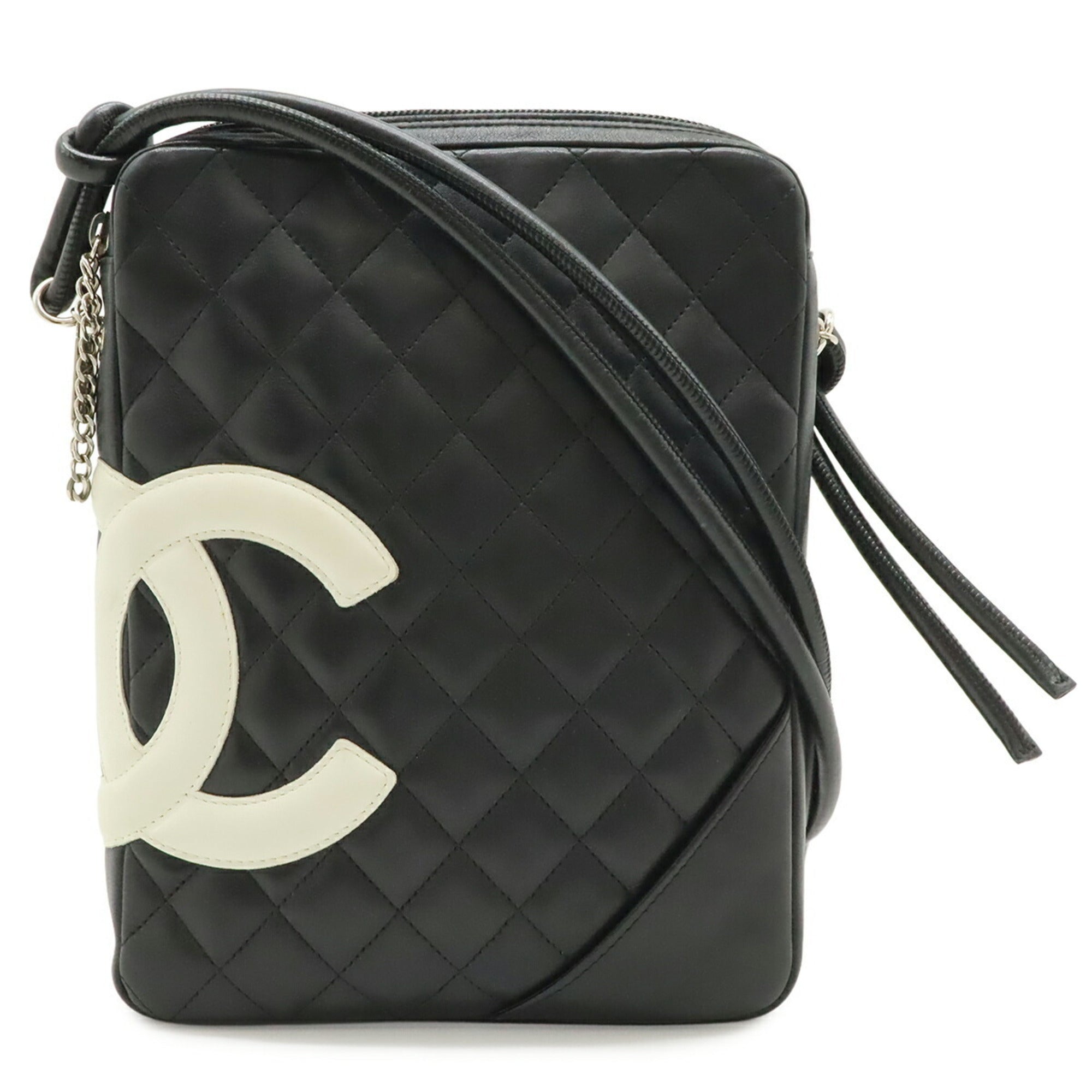 Chanel Black White Shoulder Bag (Pre-Owned)