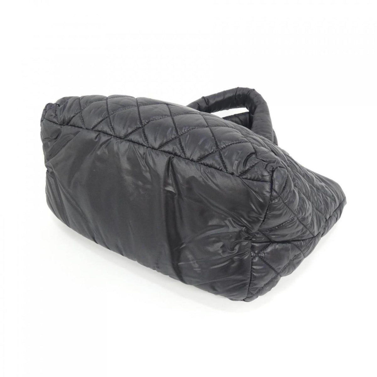 Chanel Black Nylon Handbag (Pre-Owned)