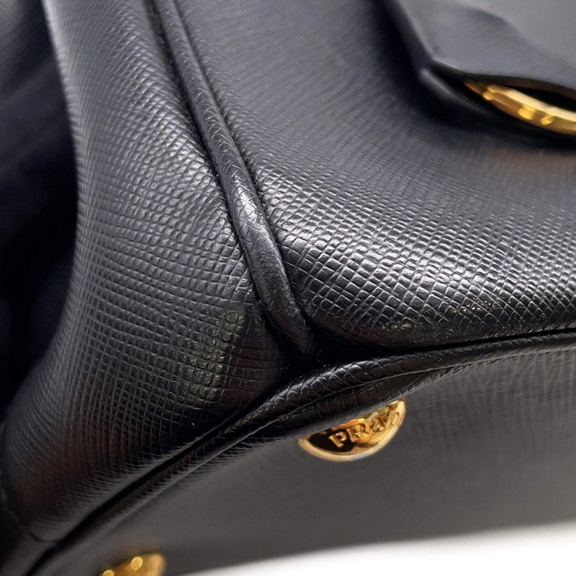 Prada Black Leather Handbag Shoulder Bag (Pre-Owned)