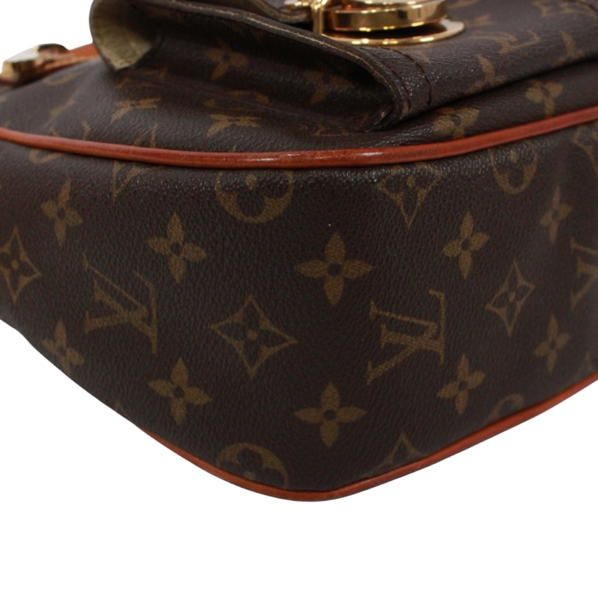 Louis Vuitton Brown Monogram Monogram Shoulder Bag (Pre-Owned)