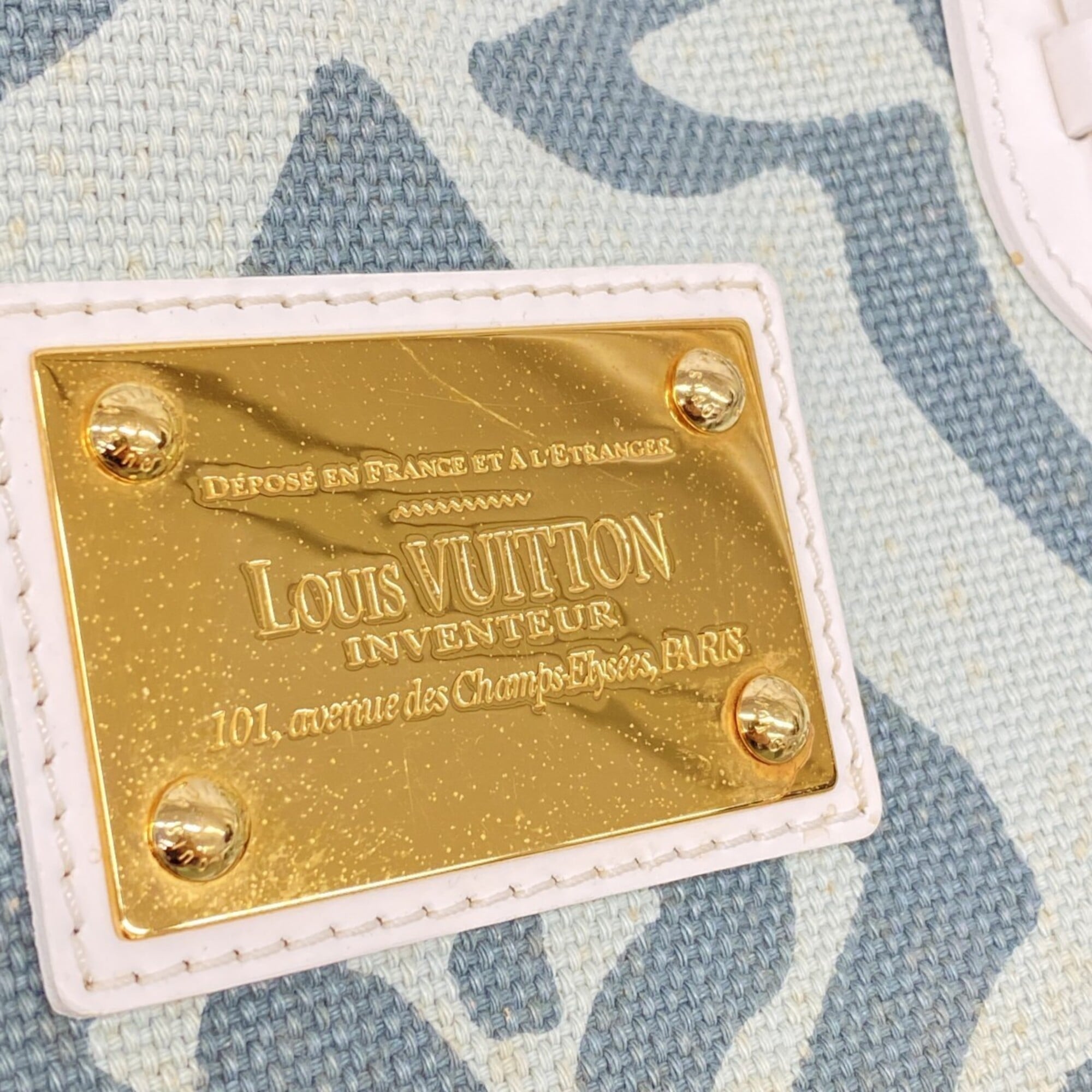 Louis Vuitton Green Tote Bag (Pre-Owned)