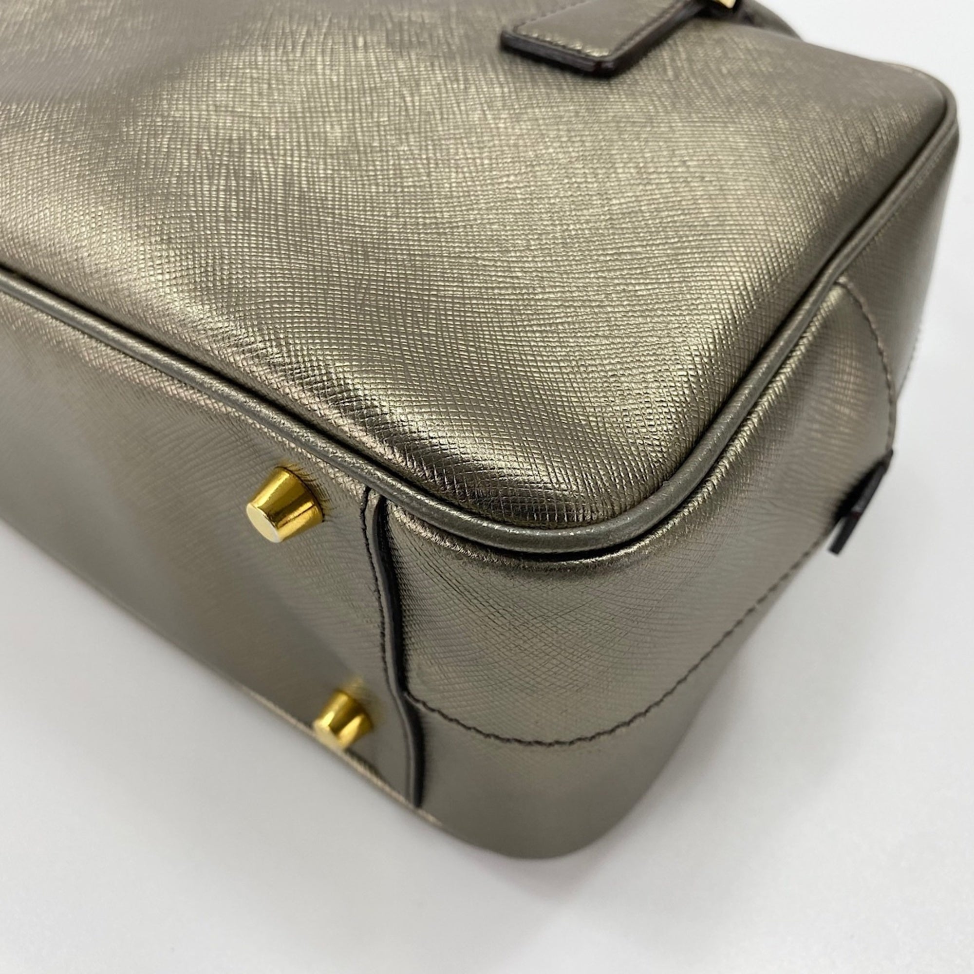 Prada Saffiano Gold Saffiano Handbag (Pre-Owned)