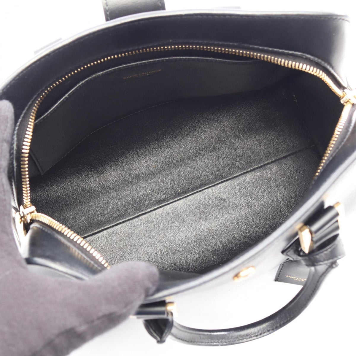 Yves Saint Laurent Black Leather Handbag (Pre-Owned)