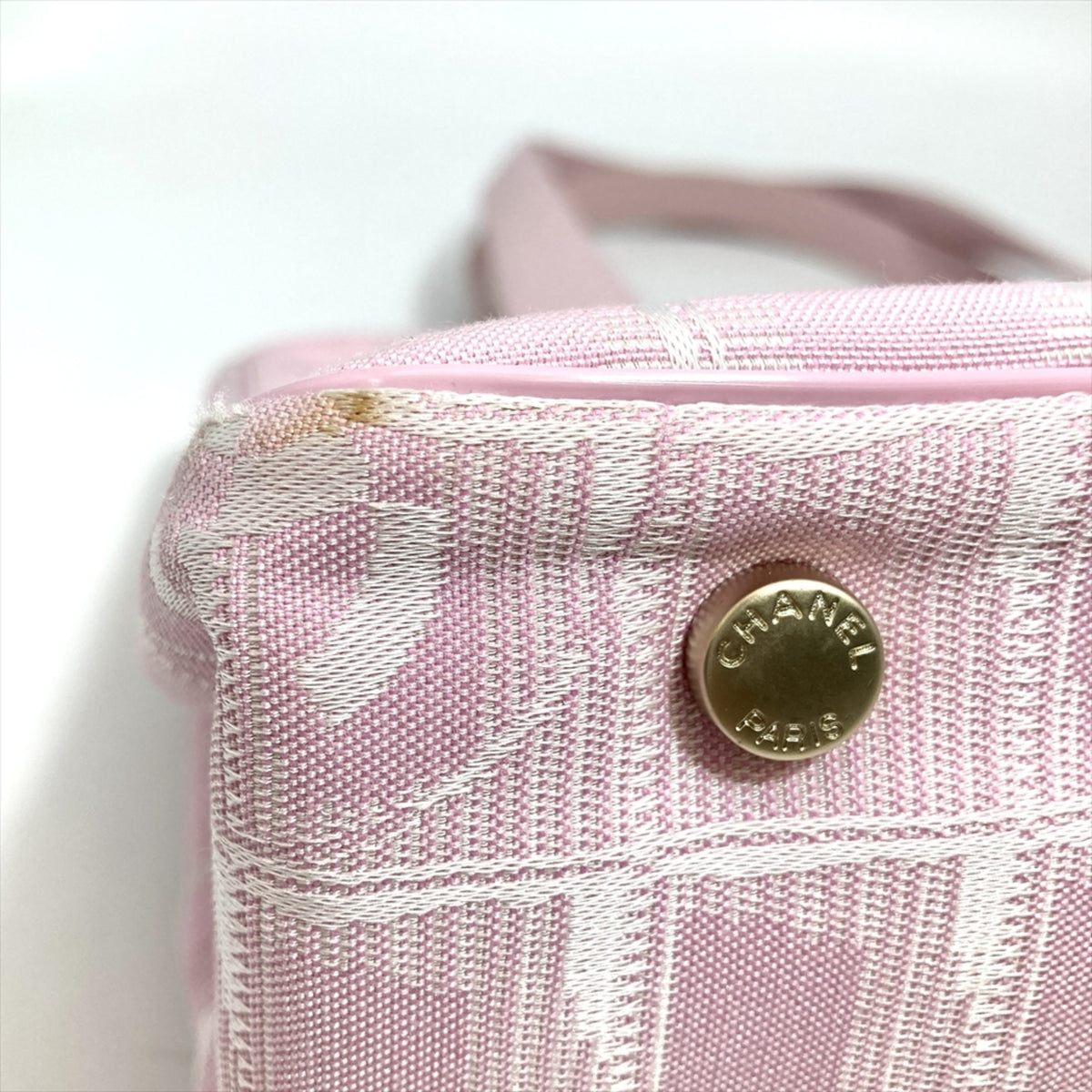 Chanel Pink Nylon Tote Bag (Pre-Owned)