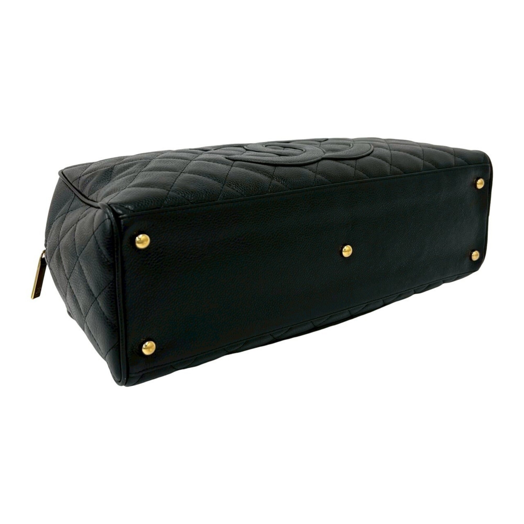 Chanel Black Grained Calfskin Handbag (Pre-Owned)