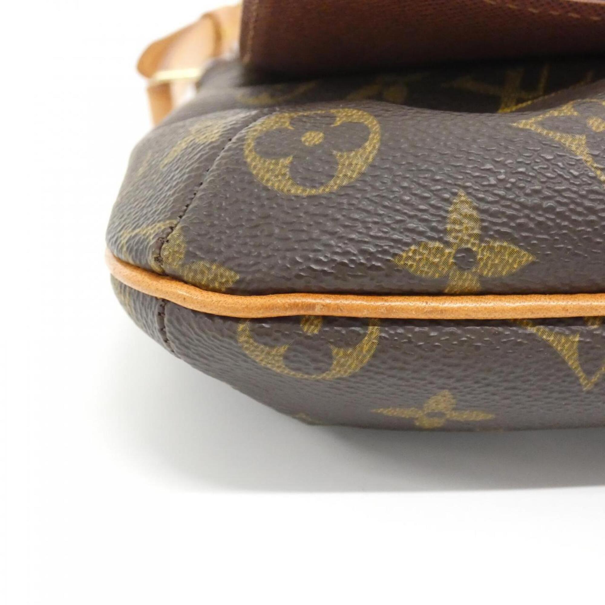 Louis Vuitton Marron Coated Canvas Shoulder Bag (Pre-Owned)