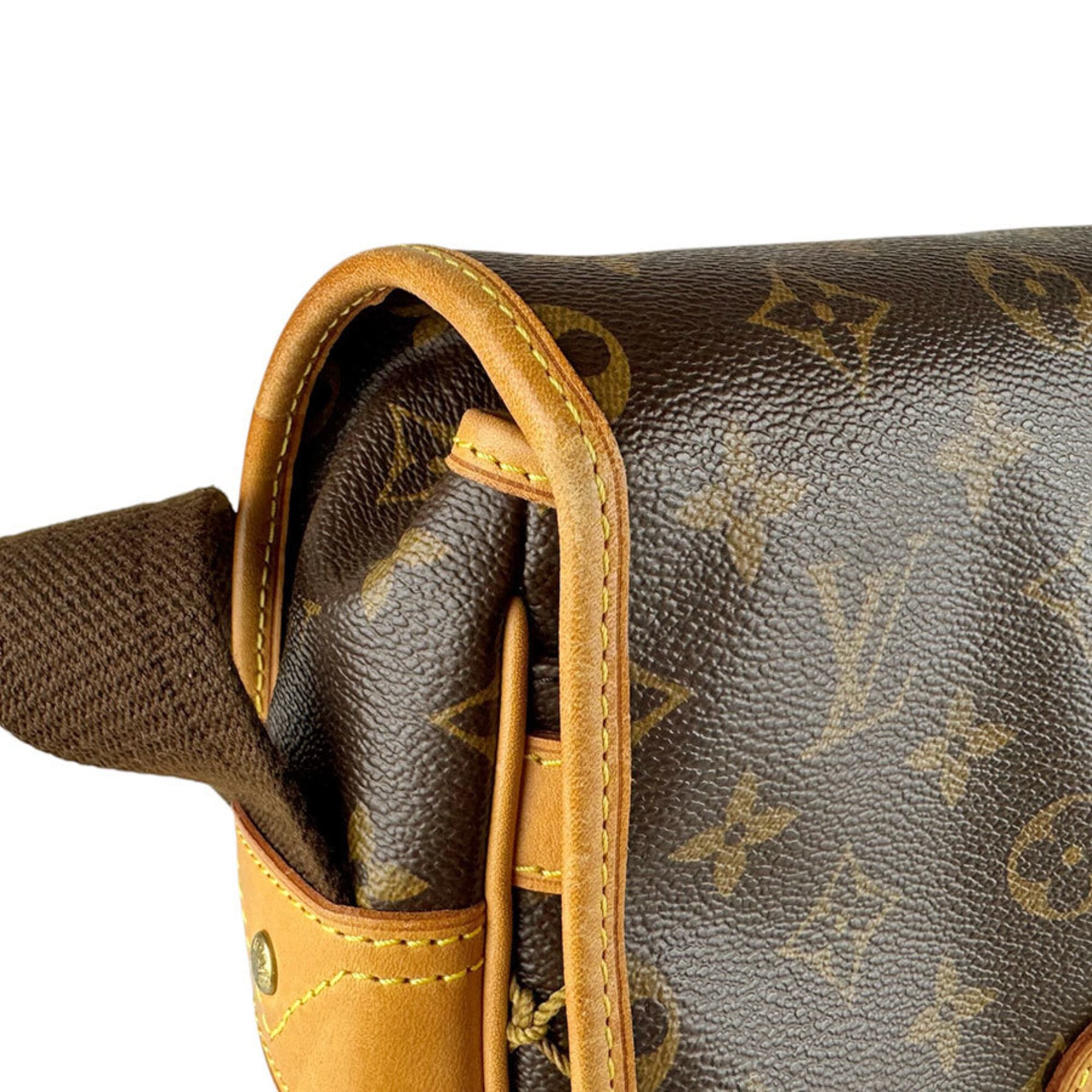 Louis Vuitton Brown Monogram Monogram Shoulder Bag (Pre-Owned)