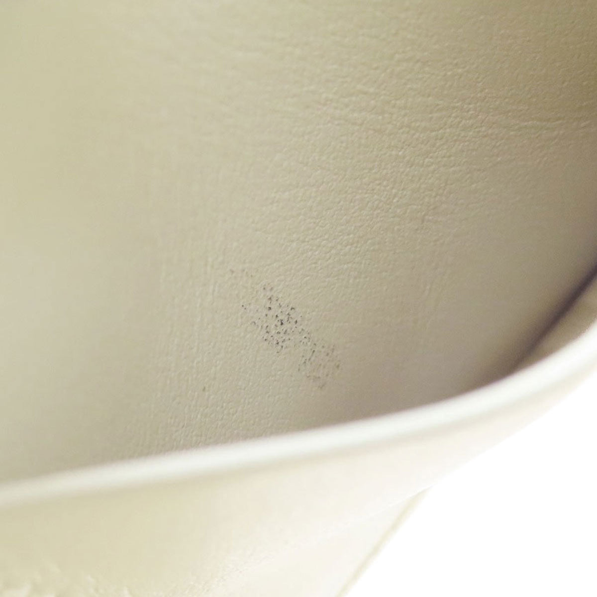 Jimmy Choo White Leather Wallet (Tri-Fold) (Pre-Owned)