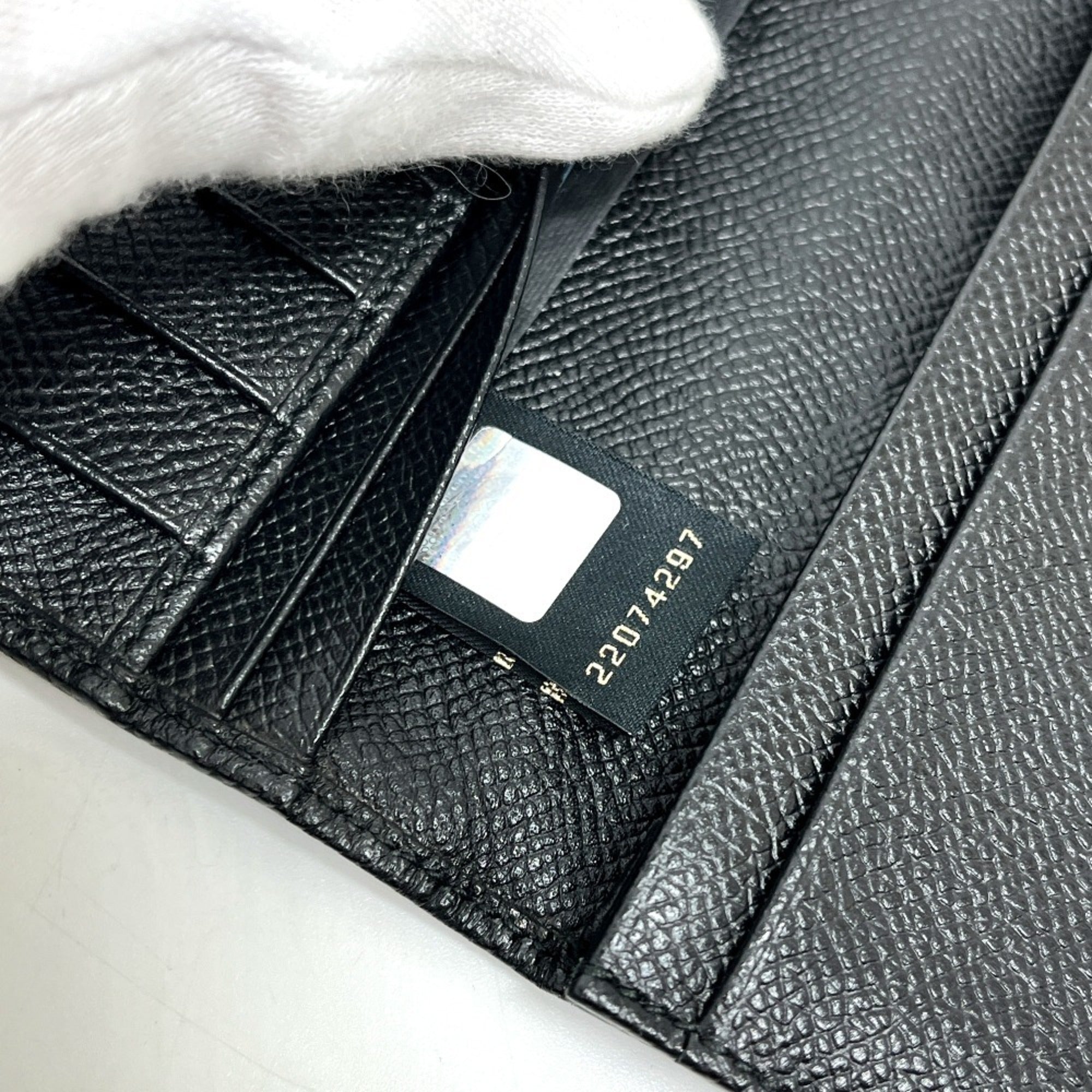 Bvlgari Black Leather Long Wallet (Bi-Fold) (Pre-Owned)