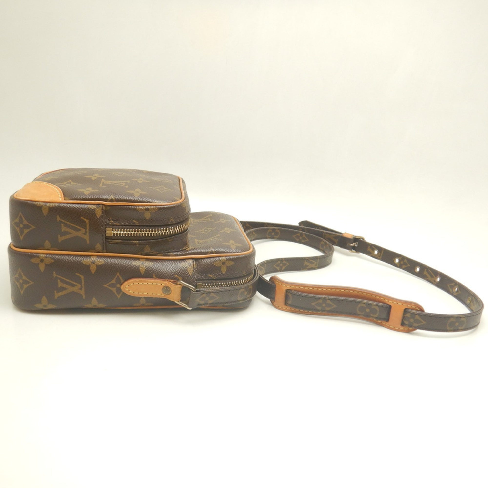 Louis Vuitton Monogram Brown Monogram Shoulder Bag (Pre-Owned)