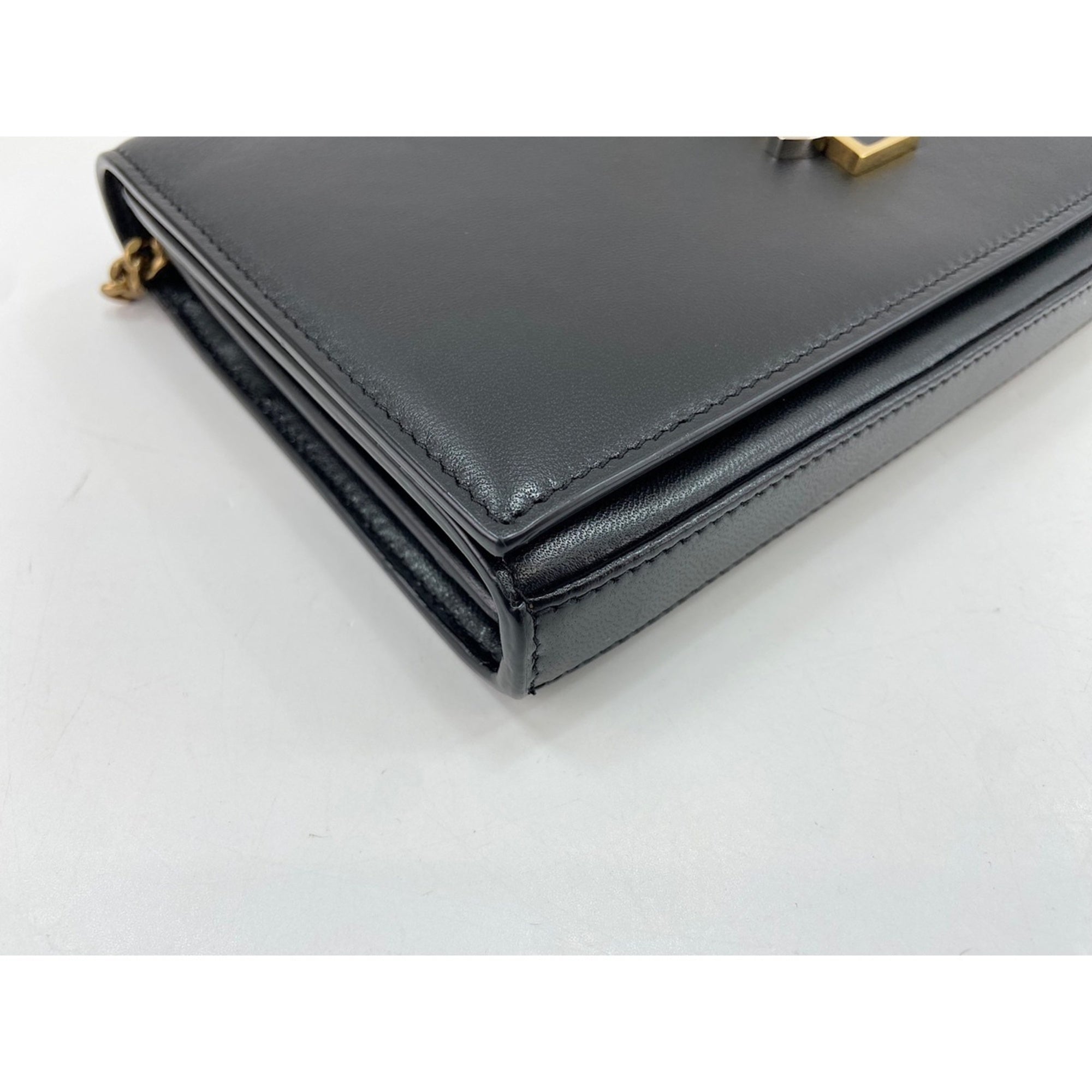 Yves Saint Laurent Black Shoulder Bag (Pre-Owned)