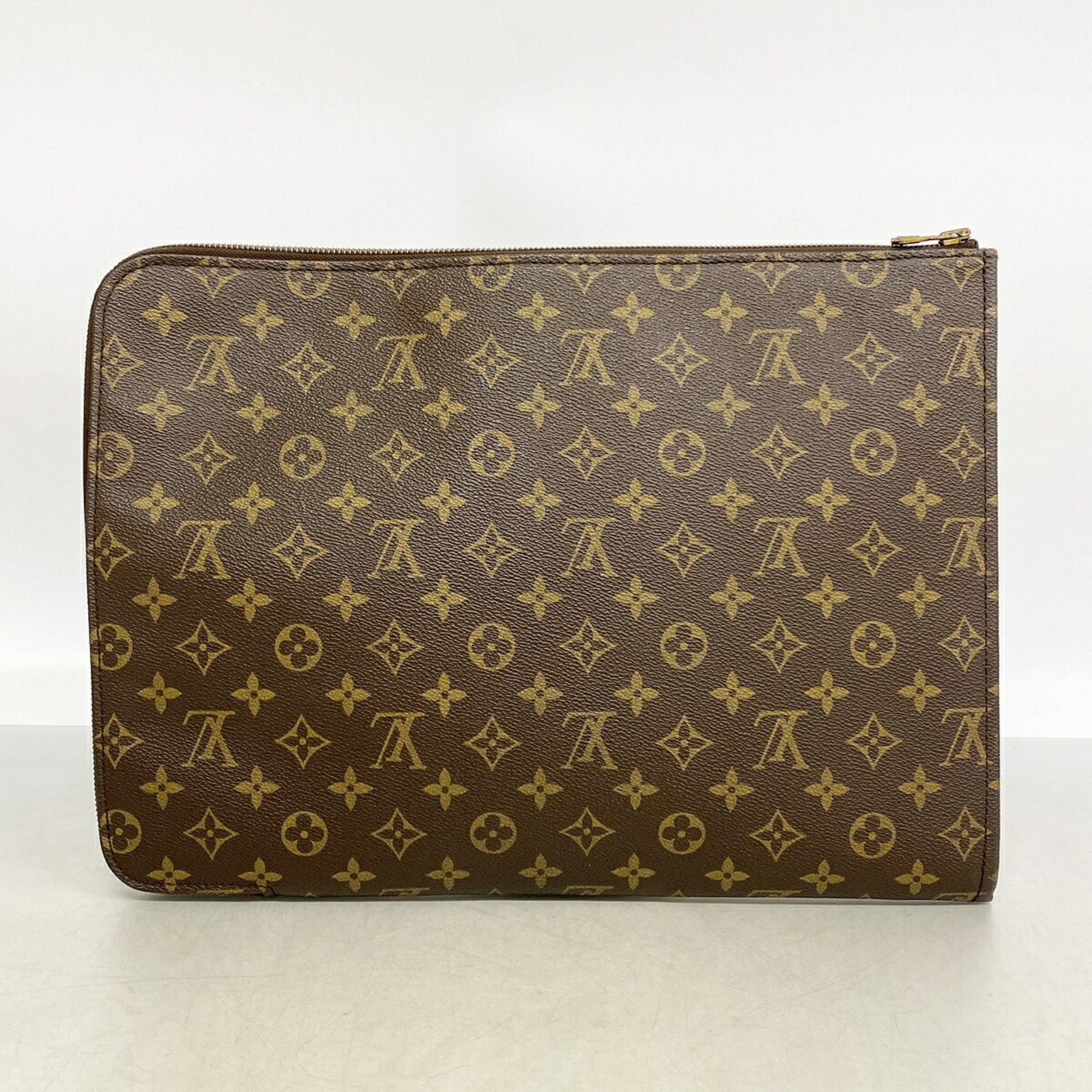 Louis Vuitton Brown Clutch Bag (Pre-Owned)