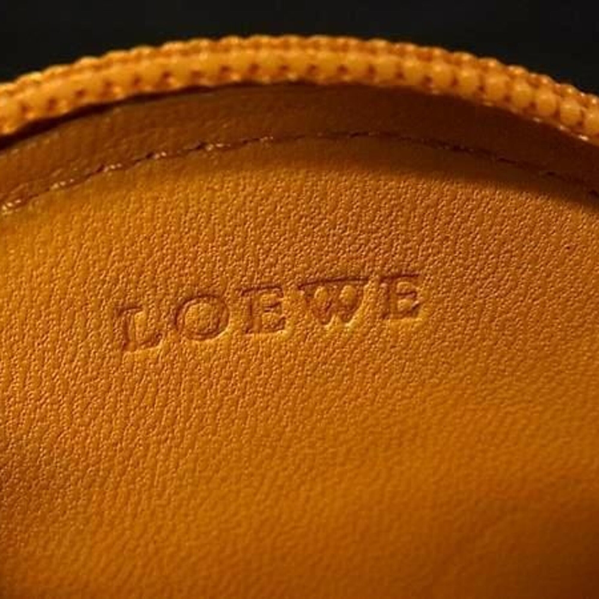 Loewe Mustard Leather Coin Purse/Coin Case (Pre-Owned)