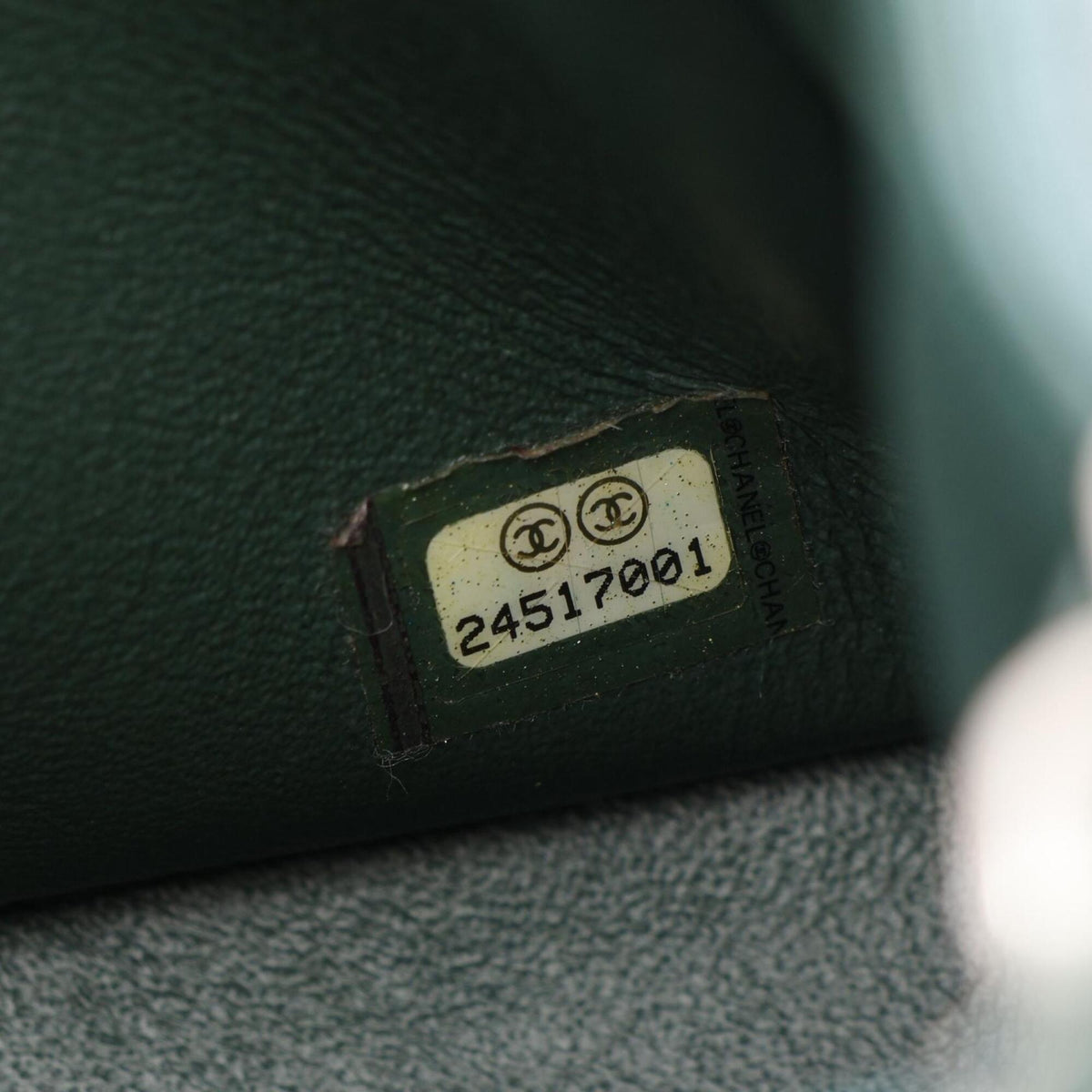 Chanel Green Grained Calfskin Handbag Shoulder Bag (Pre-Owned)