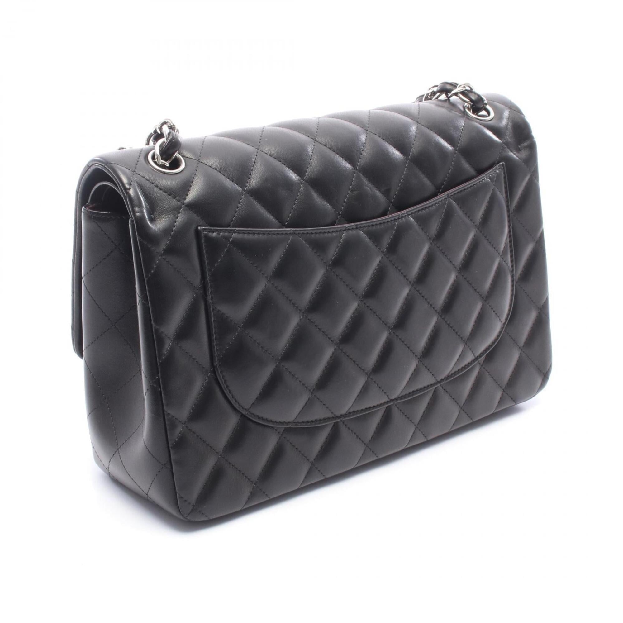 Chanel Black Leather Handbag Shoulder Bag (Pre-Owned)