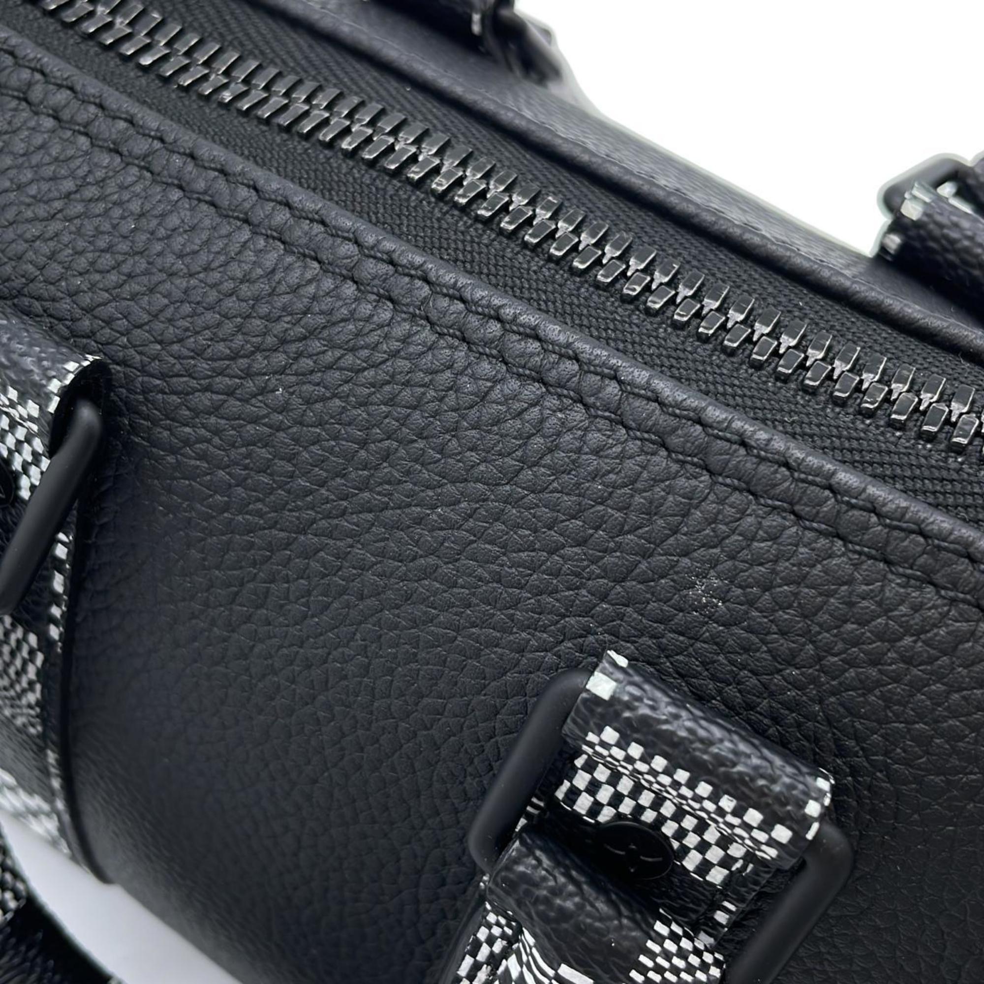 Louis Vuitton Black Leather Shoulder Bag (Pre-Owned)