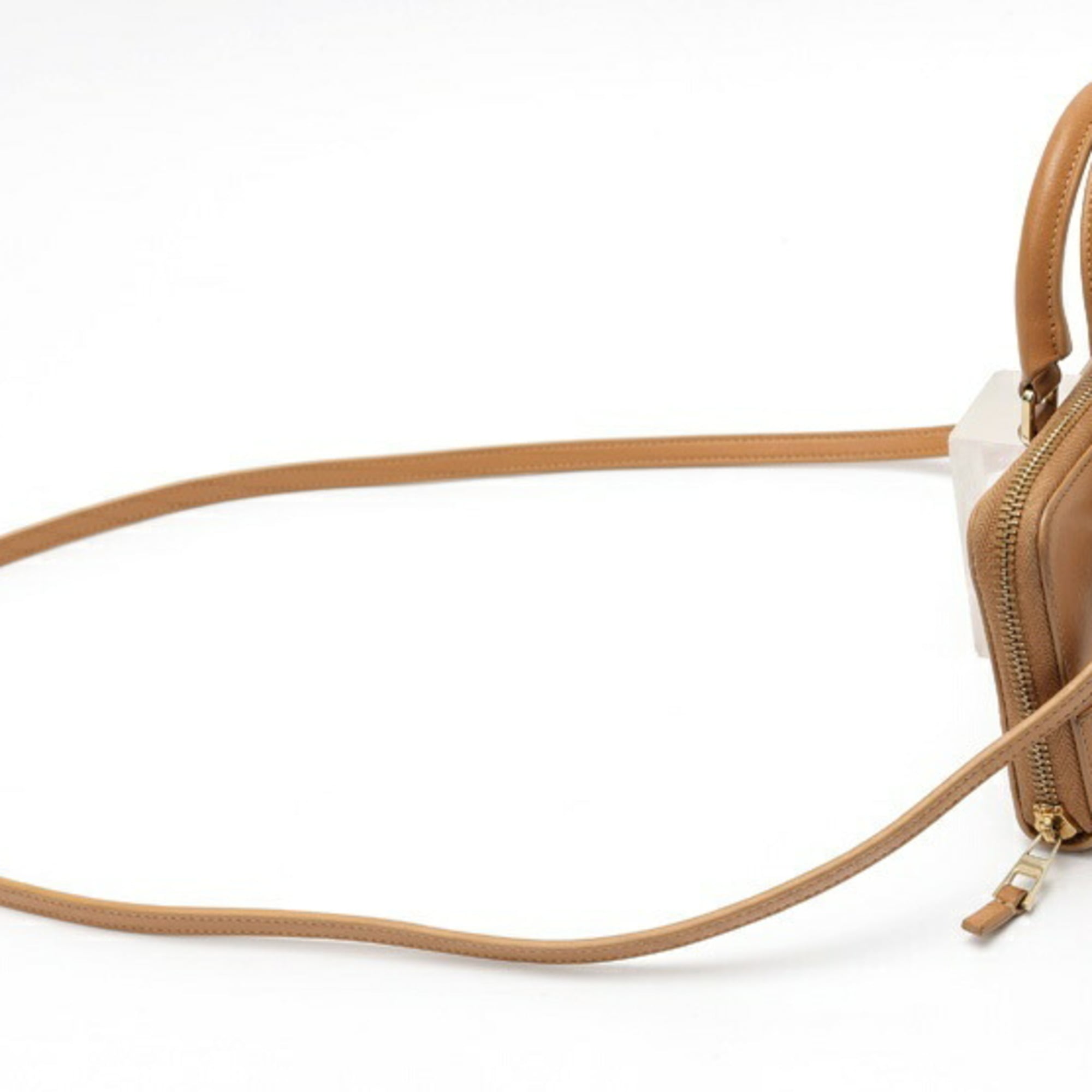 Loewe Amazona Camel Leather Pouch (Pre-Owned)