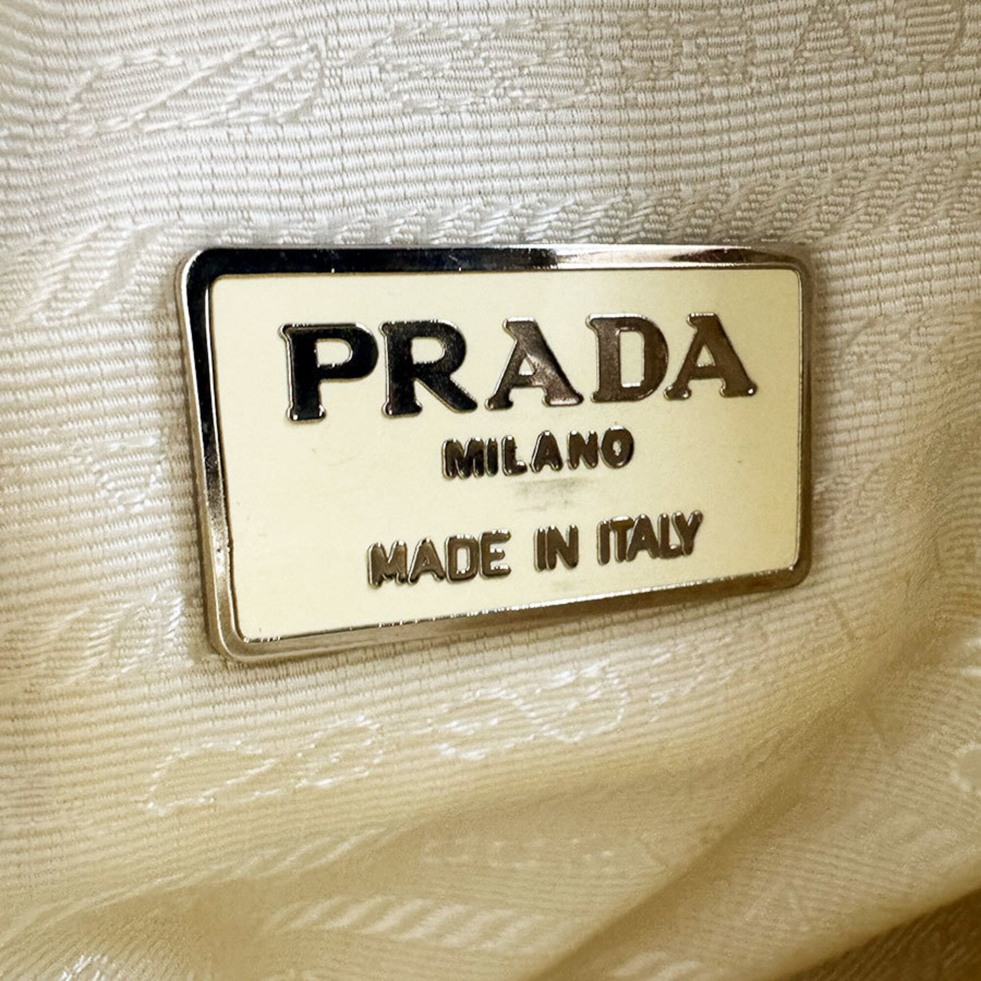 Prada Off-White Leather Handbag (Pre-Owned)