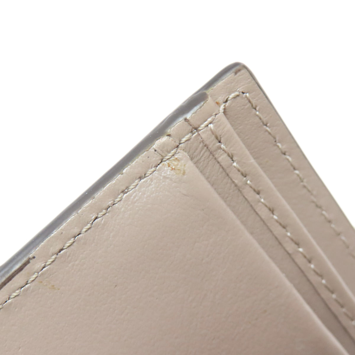 Fendi Beige Leather Wallet (Bi-Fold) (Pre-Owned)
