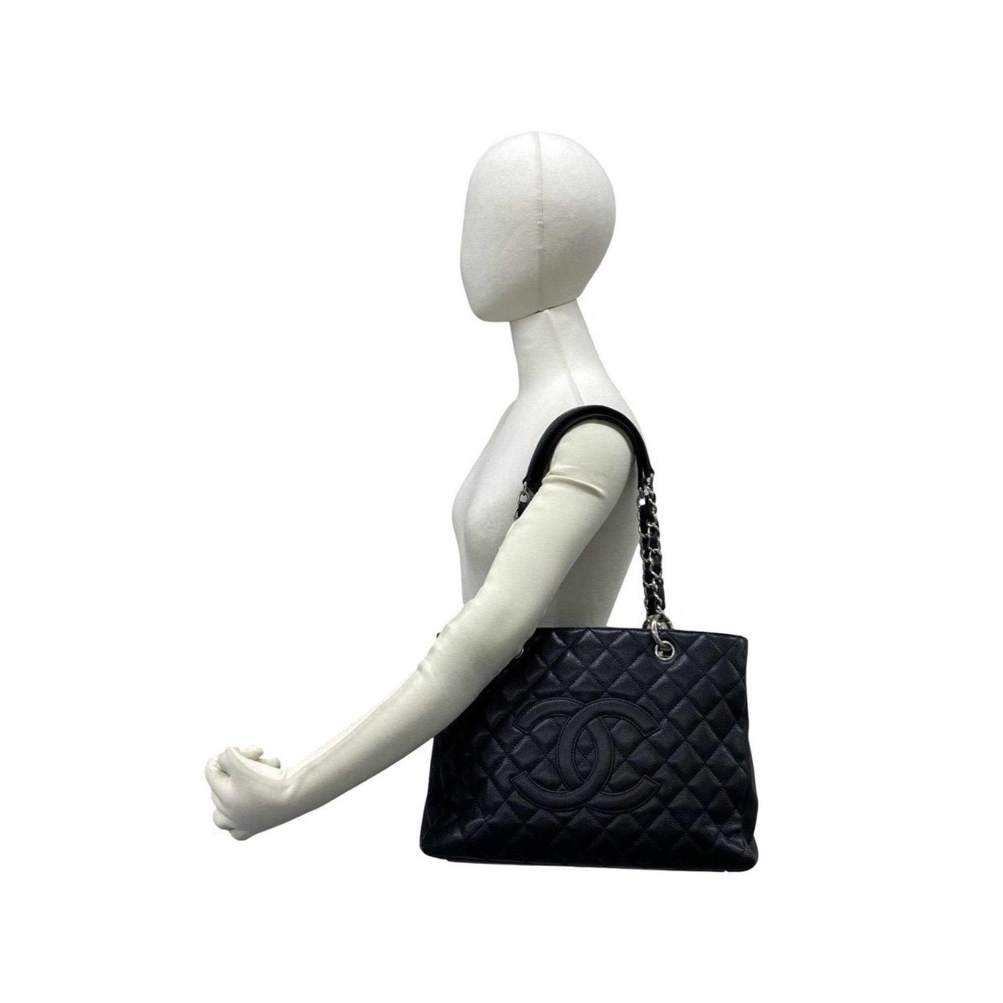 Chanel Black Grained Calfskin Tote Bag (Pre-Owned)