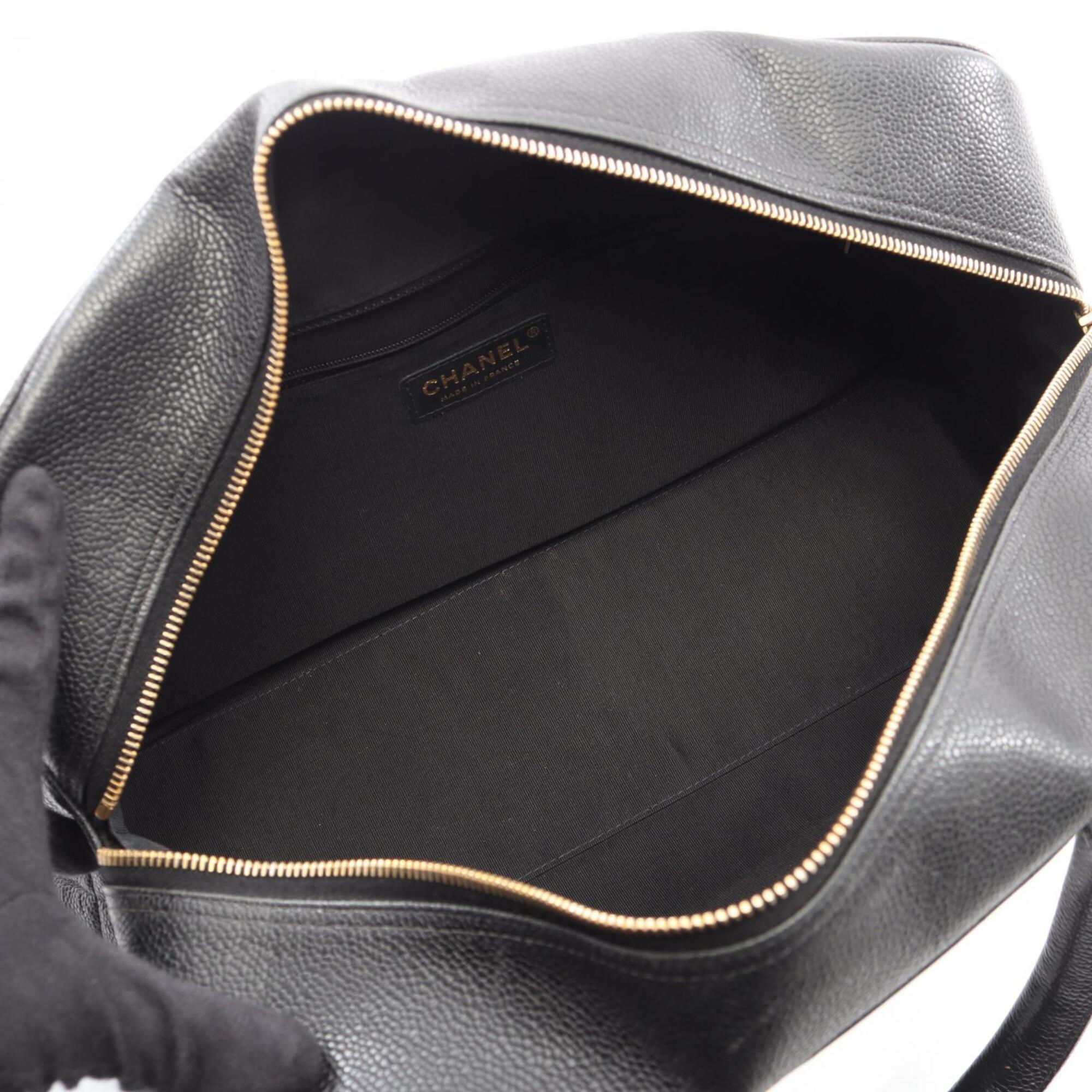 Chanel Matelasse Black Grained Calfskin Handbag (Pre-Owned)