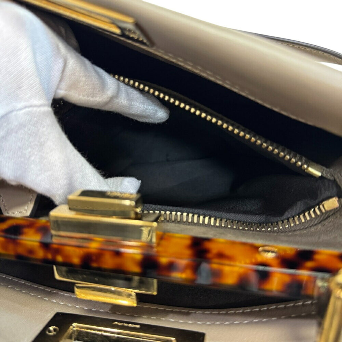 Fendi Gray Leather Handbag Shoulder Bag (Pre-Owned)