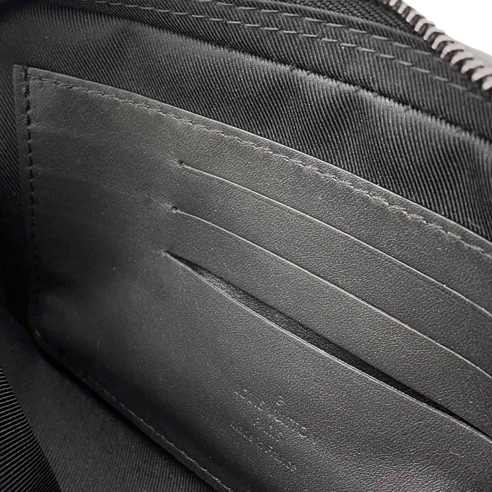 Louis Vuitton Black Monogram Noir Monogram Handbag Pochette (Pre-Owned)