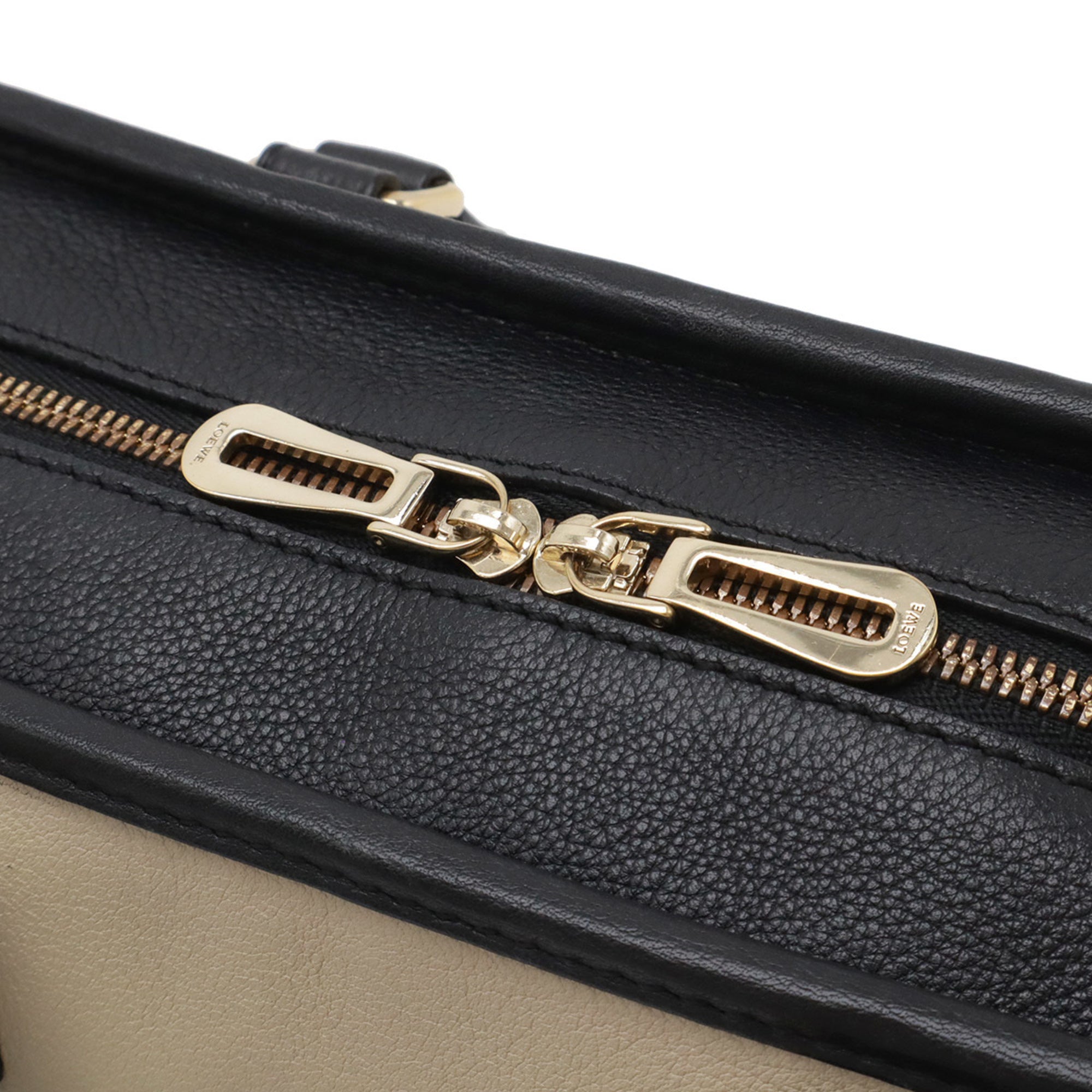 Loewe Black Grayish Leather Handbag Shoulder Bag (Pre-Owned)