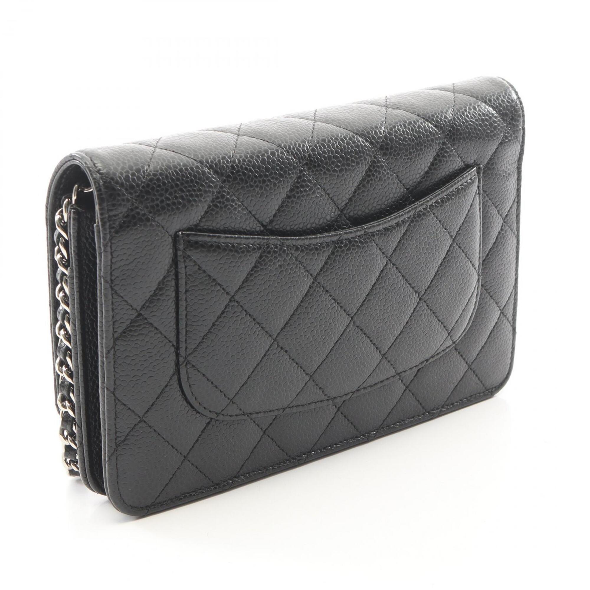 Chanel Black Grained Calfskin Handbag Shoulder Bag (Pre-Owned)