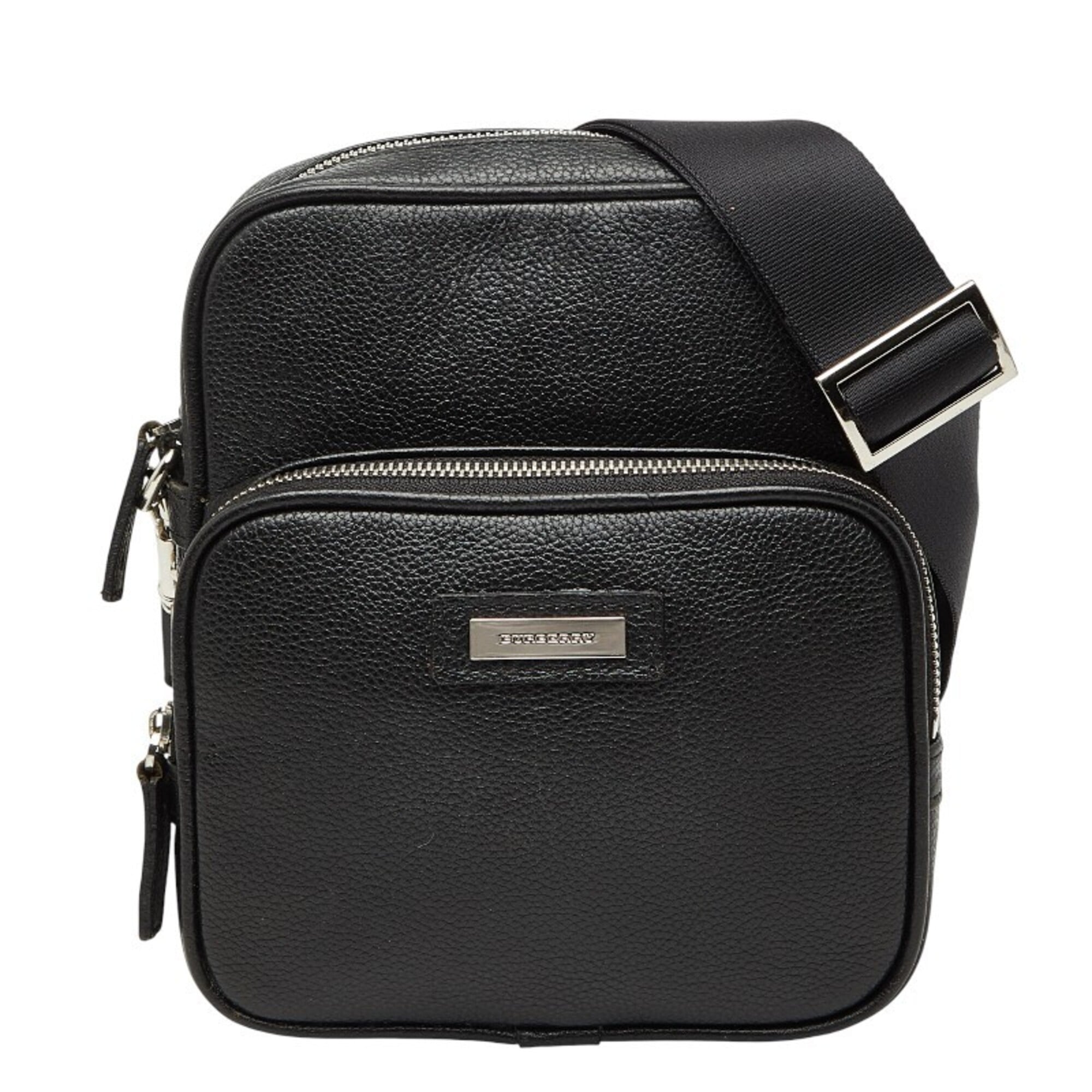 Burberry Black Leather Shoulder Bag (Pre-Owned)