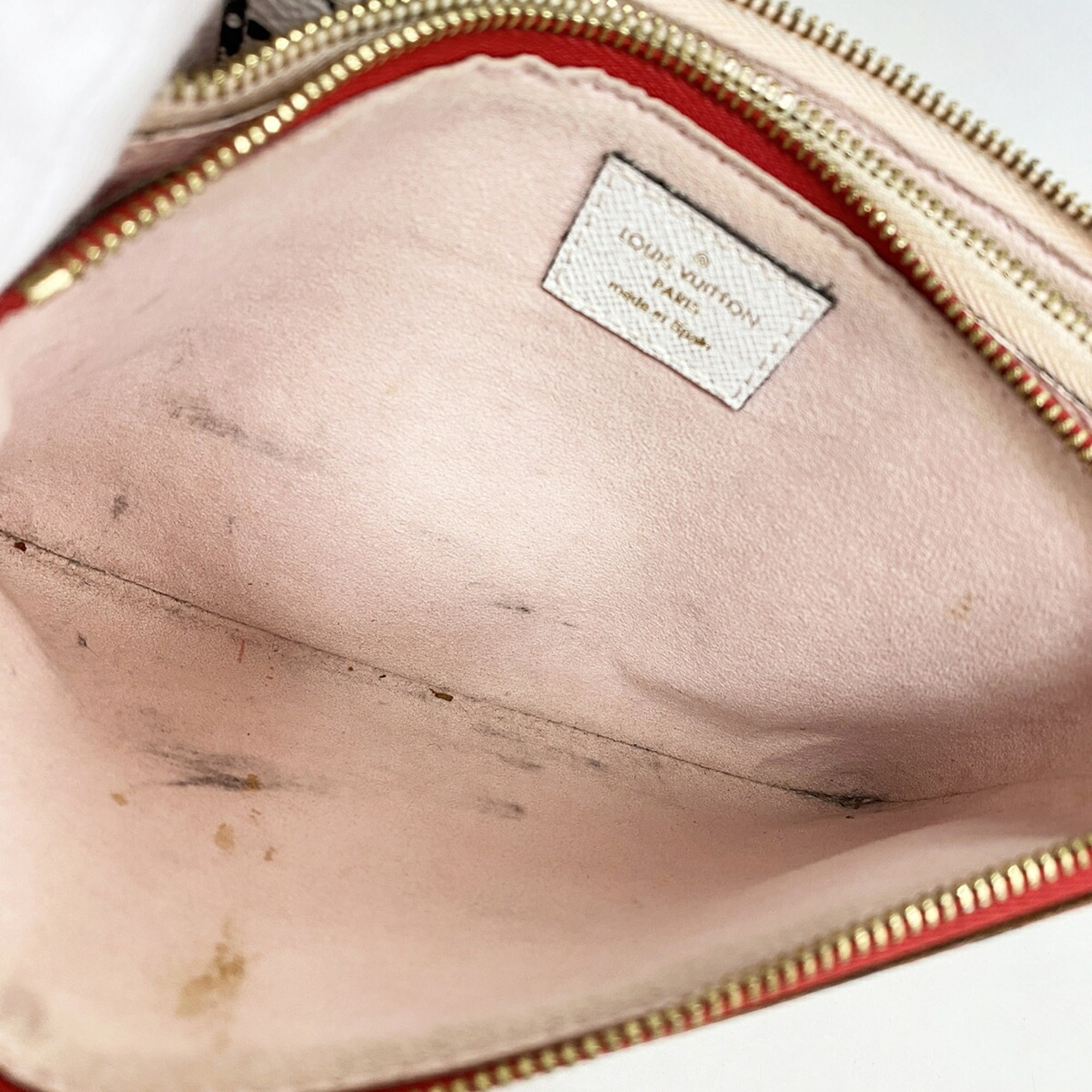 Louis Vuitton Pink Rouge Shoulder Bag (Pre-Owned)