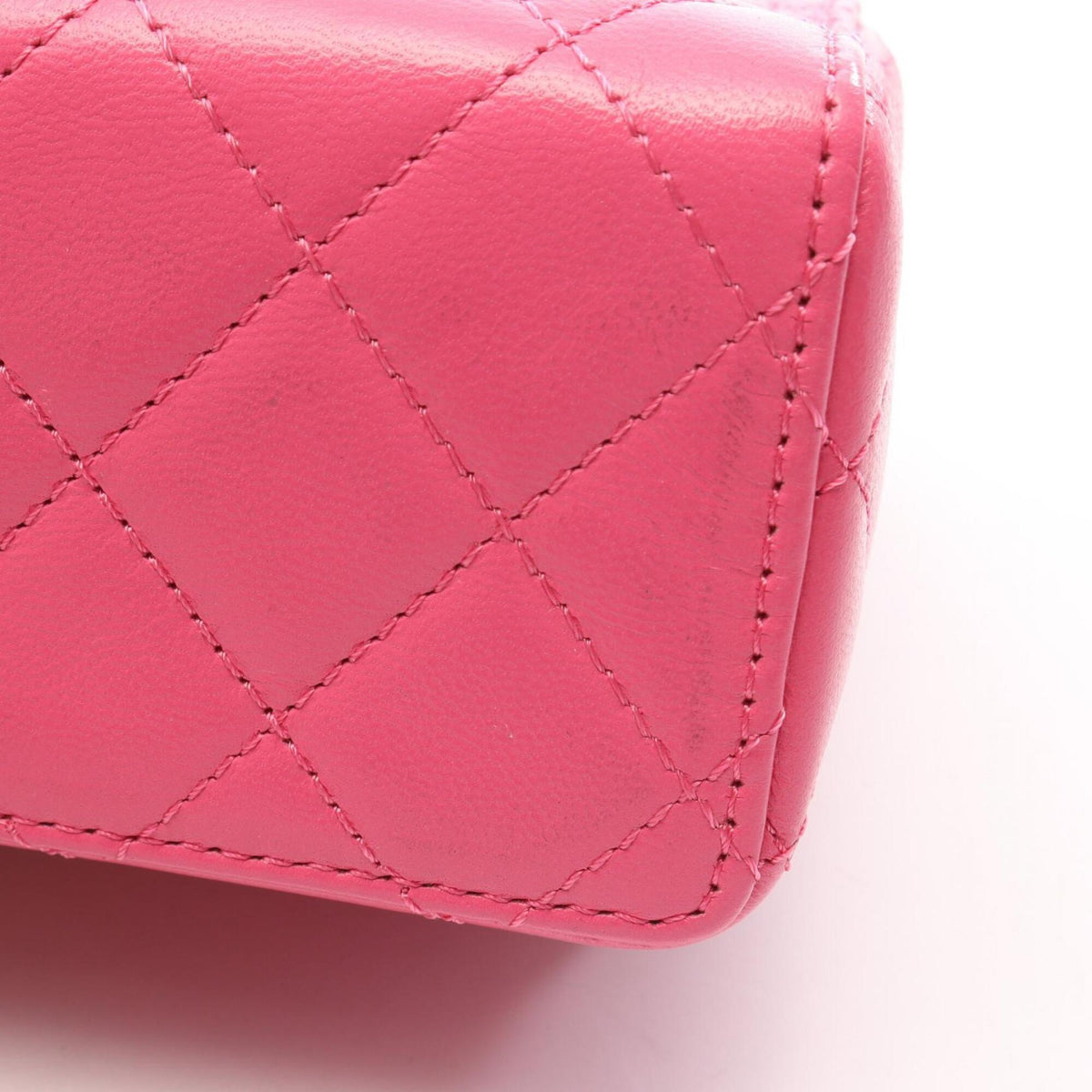 Chanel Pink Leather Handbag Shoulder Bag (Pre-Owned)