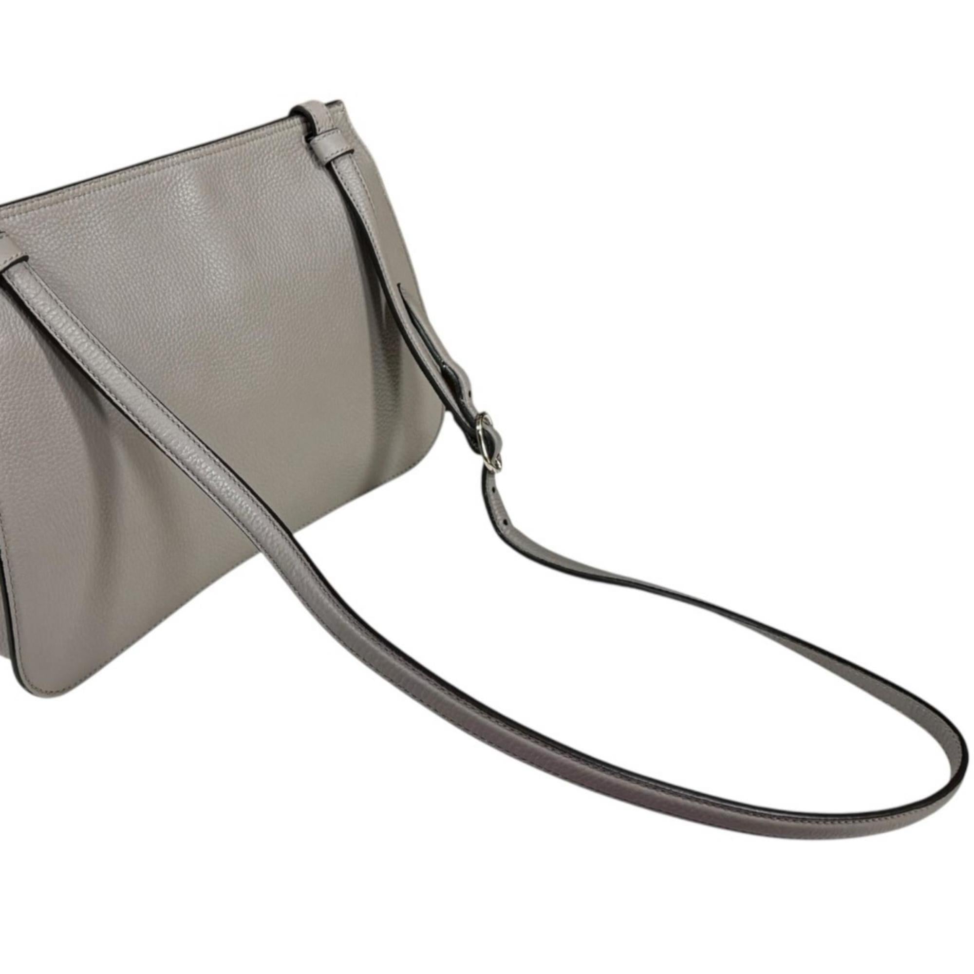 Gucci Gray Leather Shoulder Bag (Pre-Owned)