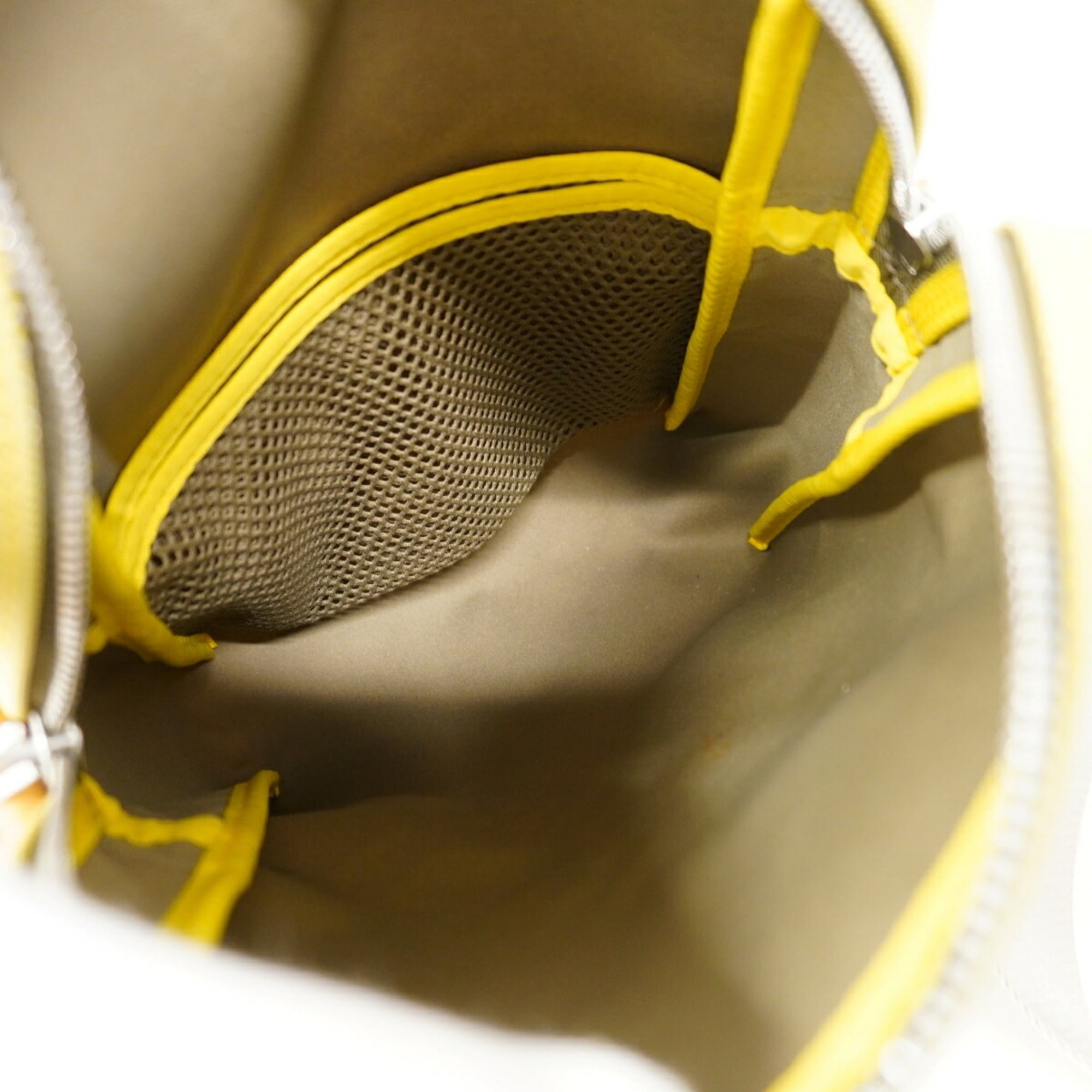 Louis Vuitton Yellow Shoulder Bag (Pre-Owned)